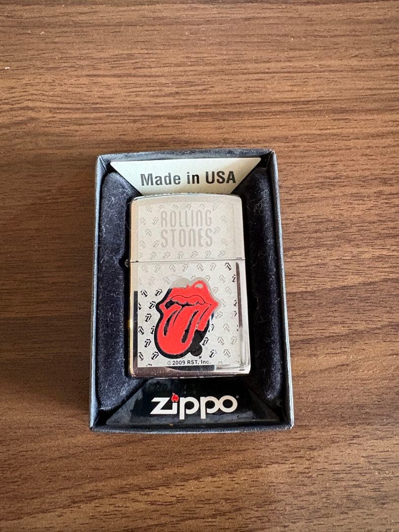 Zippo 2008 Rolling Stones Hot Lips Logo Mirror Finish Oil Lighter with Box
