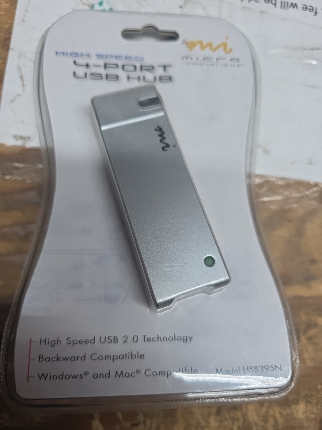 Mi Micro Innovations 4-Port Hi-SPEED USB Hub Model No. US395N  NEW SEALED