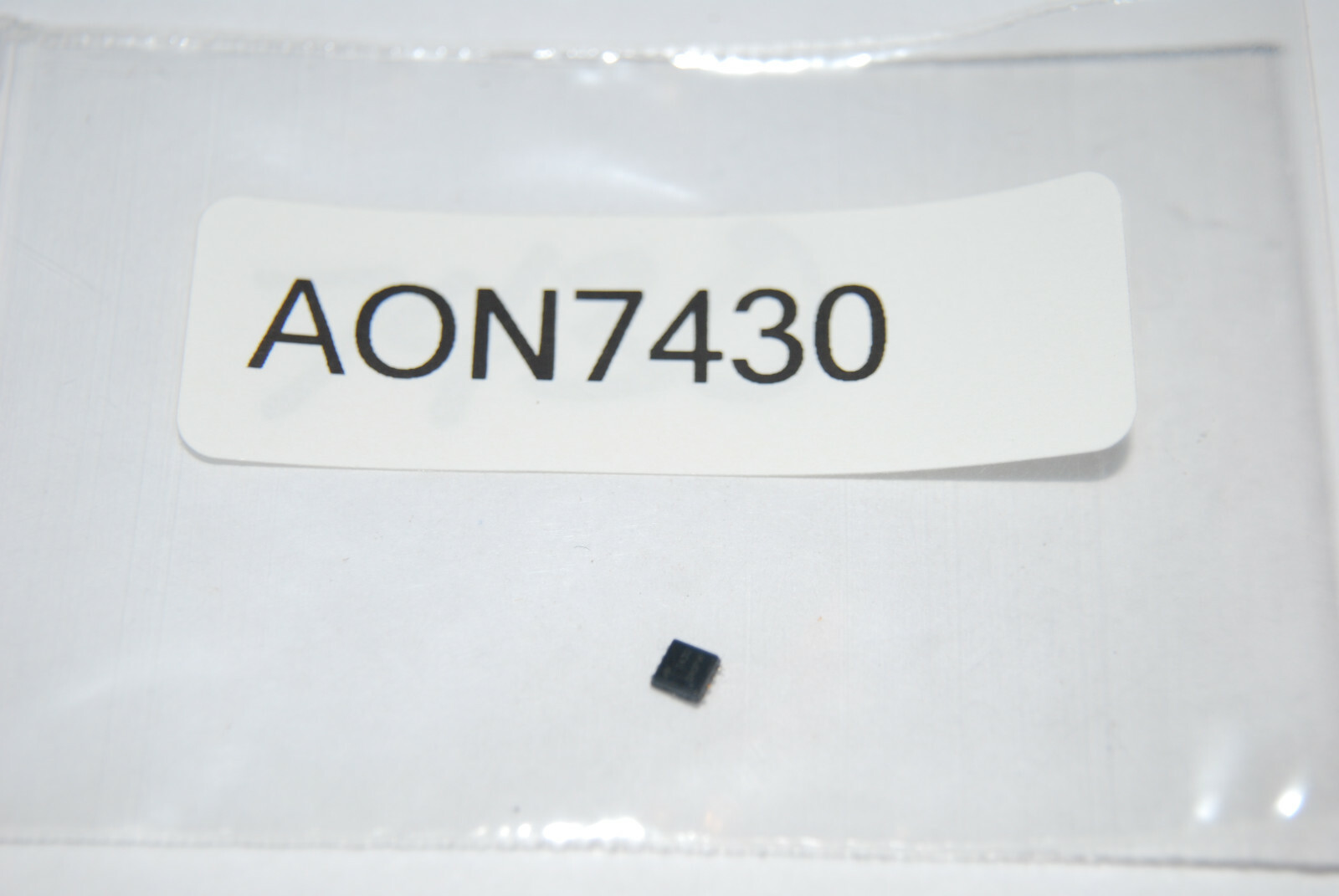 1 piece AON7430 DFN8-3X3 N-Channel MOSFet USED GUARANTEED
