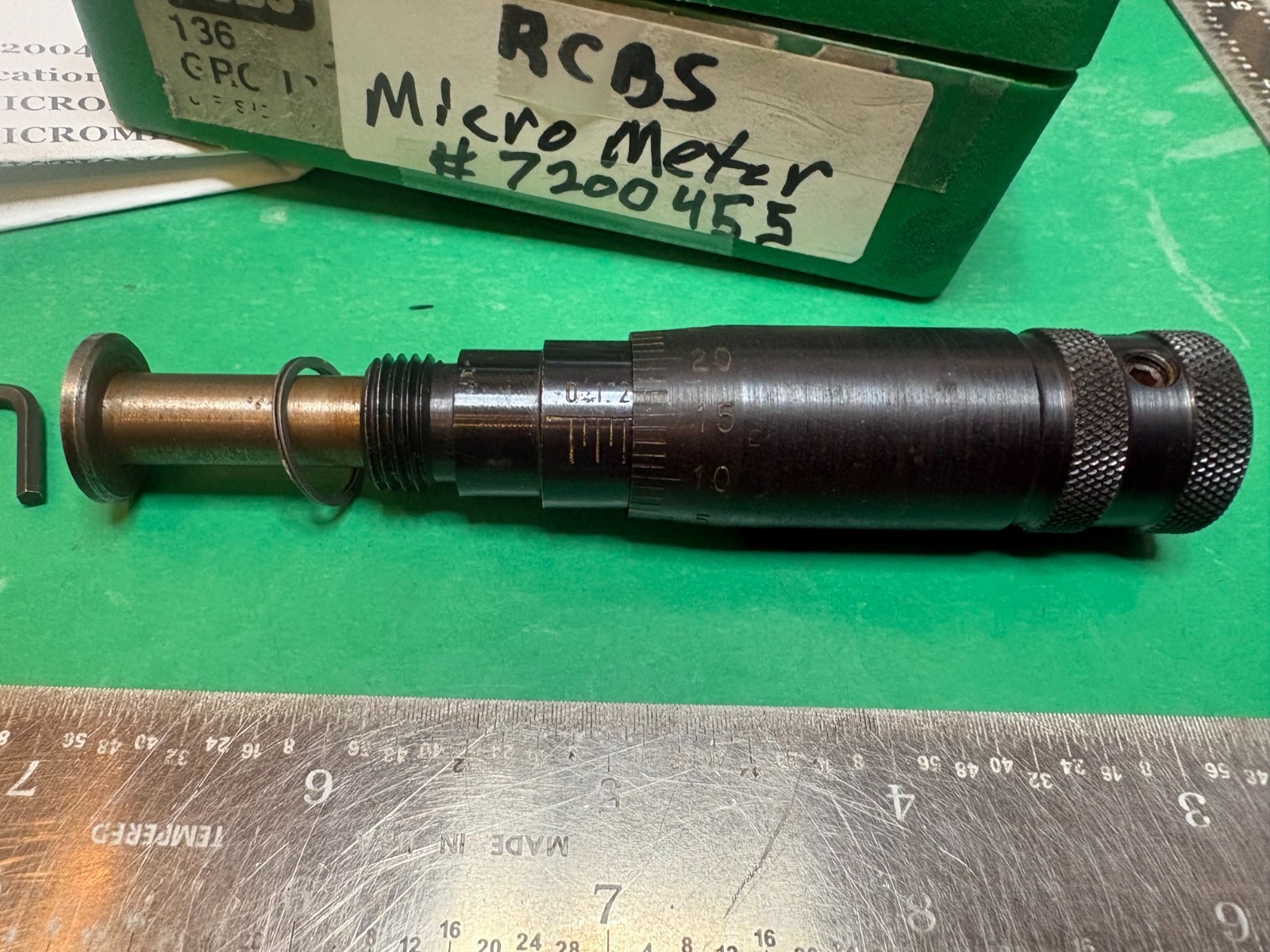 RCBS UPM Micrometer Adjustment Screw #7200455