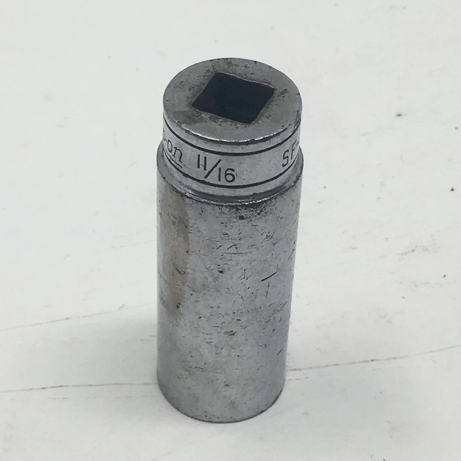 Snap On SF-221 11/16" 3/8" Drive Chrome Deep 12-Point Socket (Used)