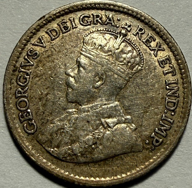 CANADA - George V - Silver 5 Cents - 1917 - Km-22 - Toned Extra Fine!