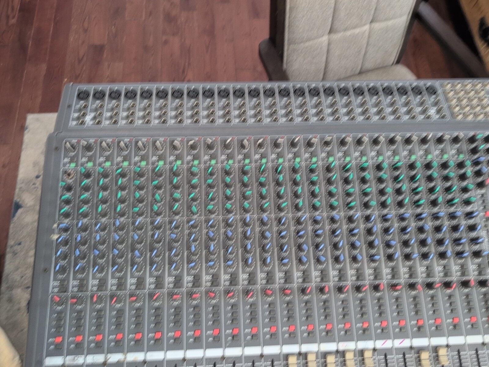 Ev M4 Mixing Console 24 Channel