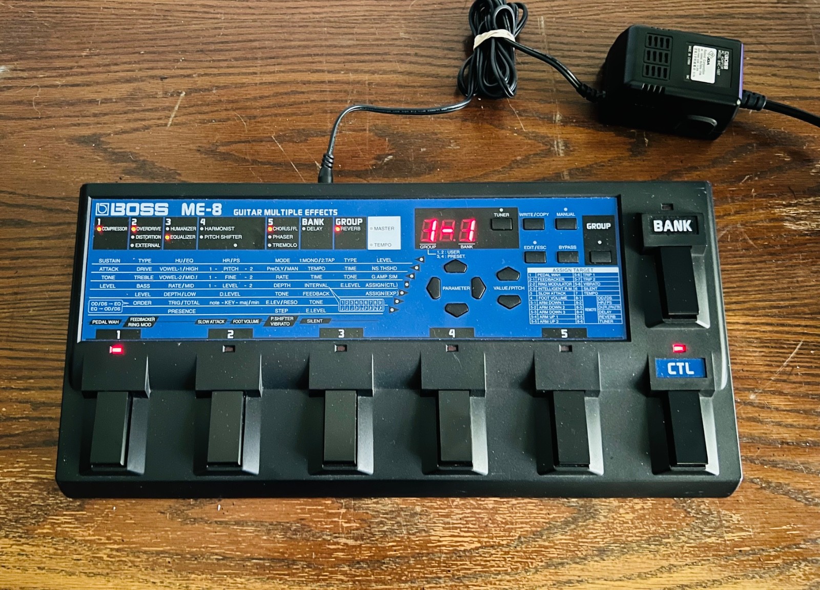 VTG Boss ME-8 Multi FX Guitar Processor 23 Effects, Tuner, w/Power Supply MINT