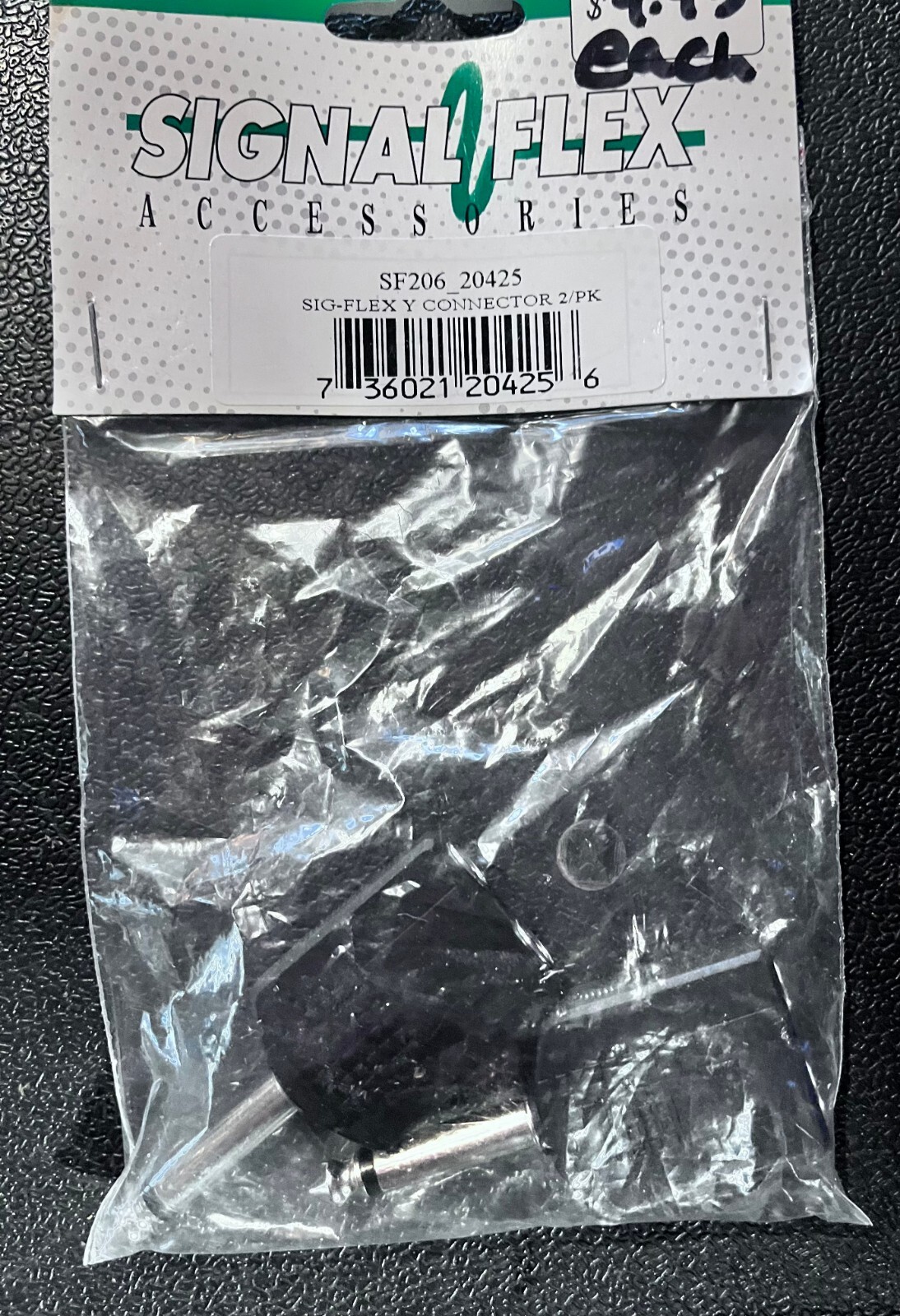 Signal Flex SF206 Y-Connector 2 1/4" Female to 1 1/4" Male (pak of 2)