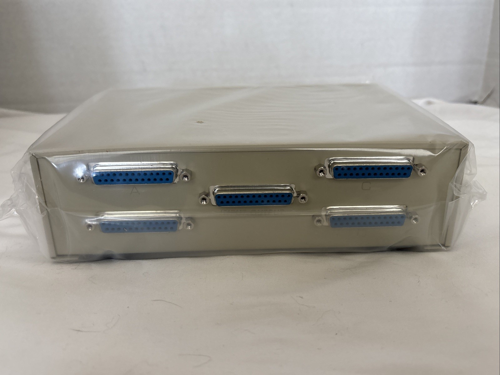 HYMCO Multiport Db25 ABCD Data Switch NIB