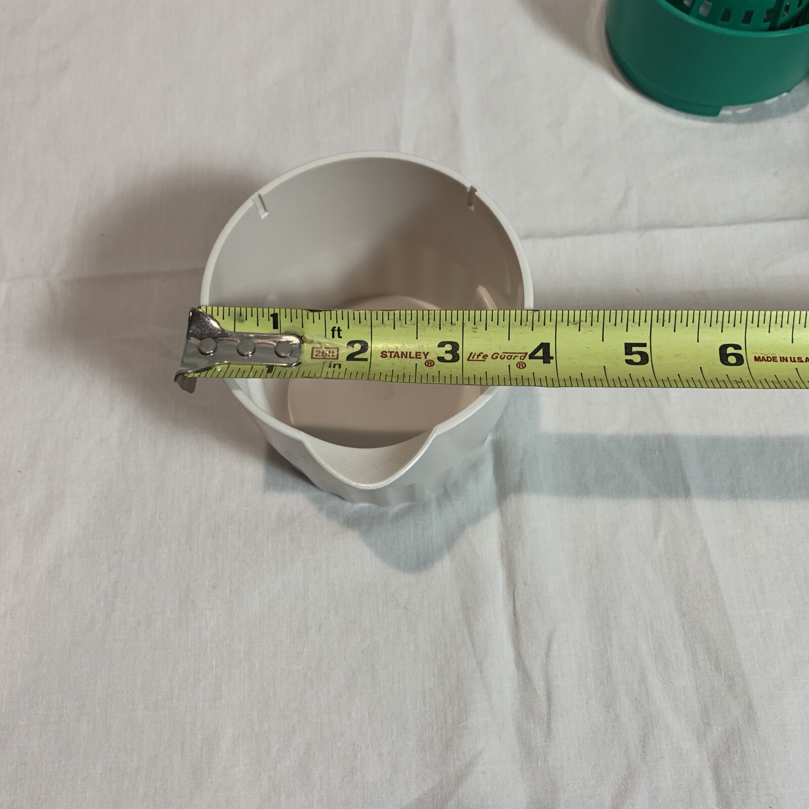 Fruit Juicer 2 in 1 Manual Citrus Squeezer with Strainer and Container