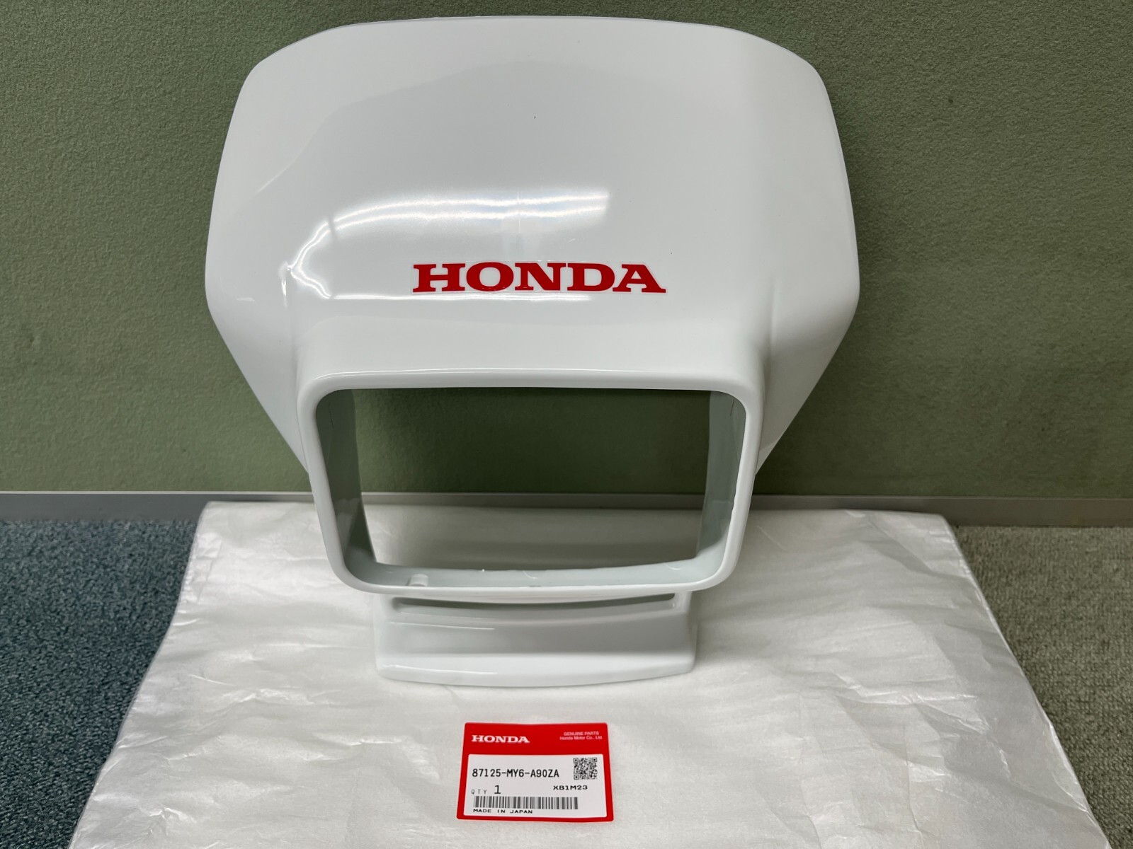 HONDA OEM FRONT VISOR WHITE 09-17 XR650L 09-17 XR 650L 87125-MY6-A90ZA New
