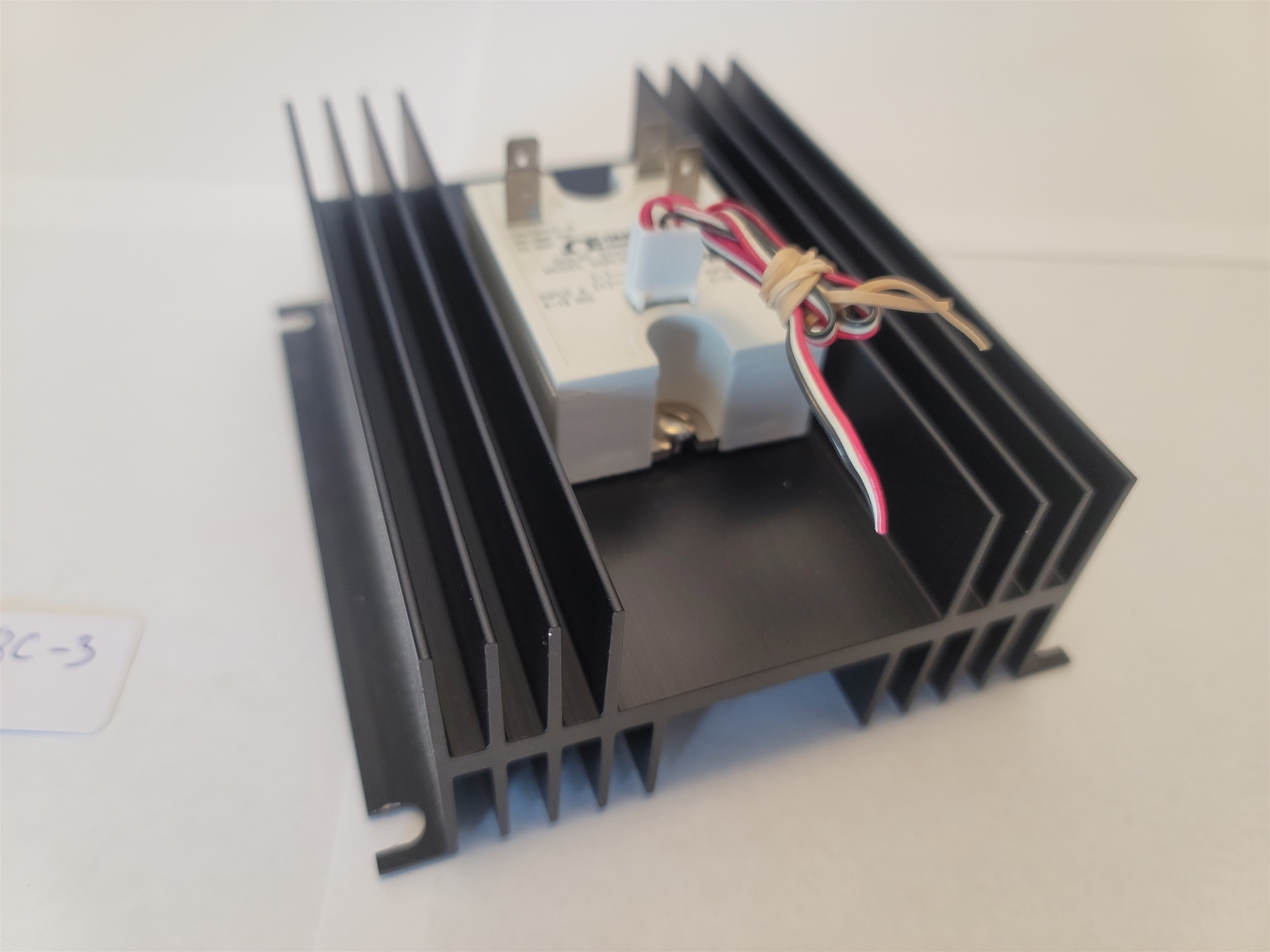 Omega Engineering SSRLDUAL240DC40 Solid State Relay w/ Heatsink
