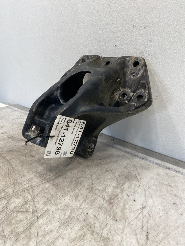 2018 Kenworth T680 Suspension Bracket C116089 (641-12796)
