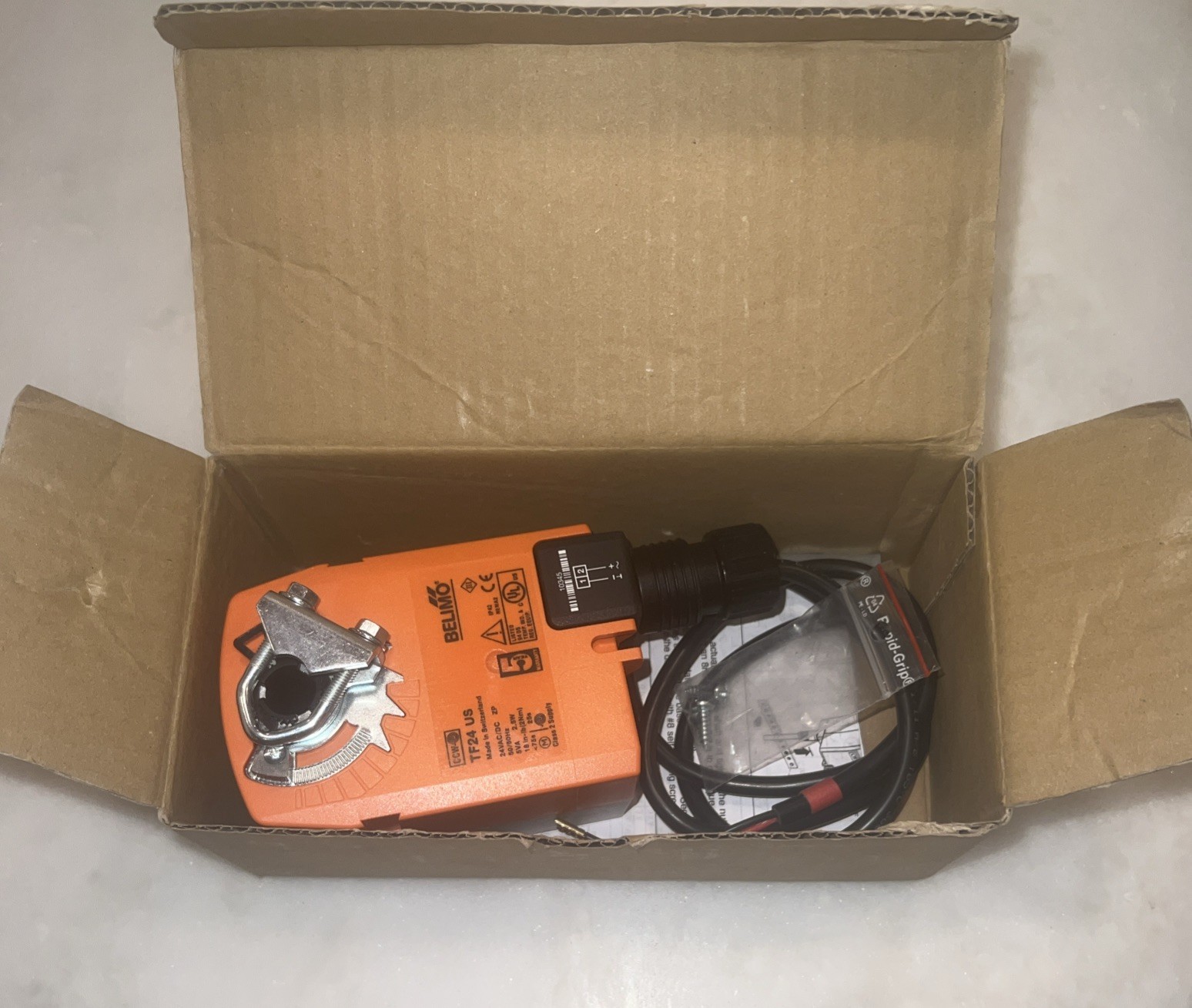 BELIMO TF24 Damper Actuator us - Includes Installation Instructions (reversible)