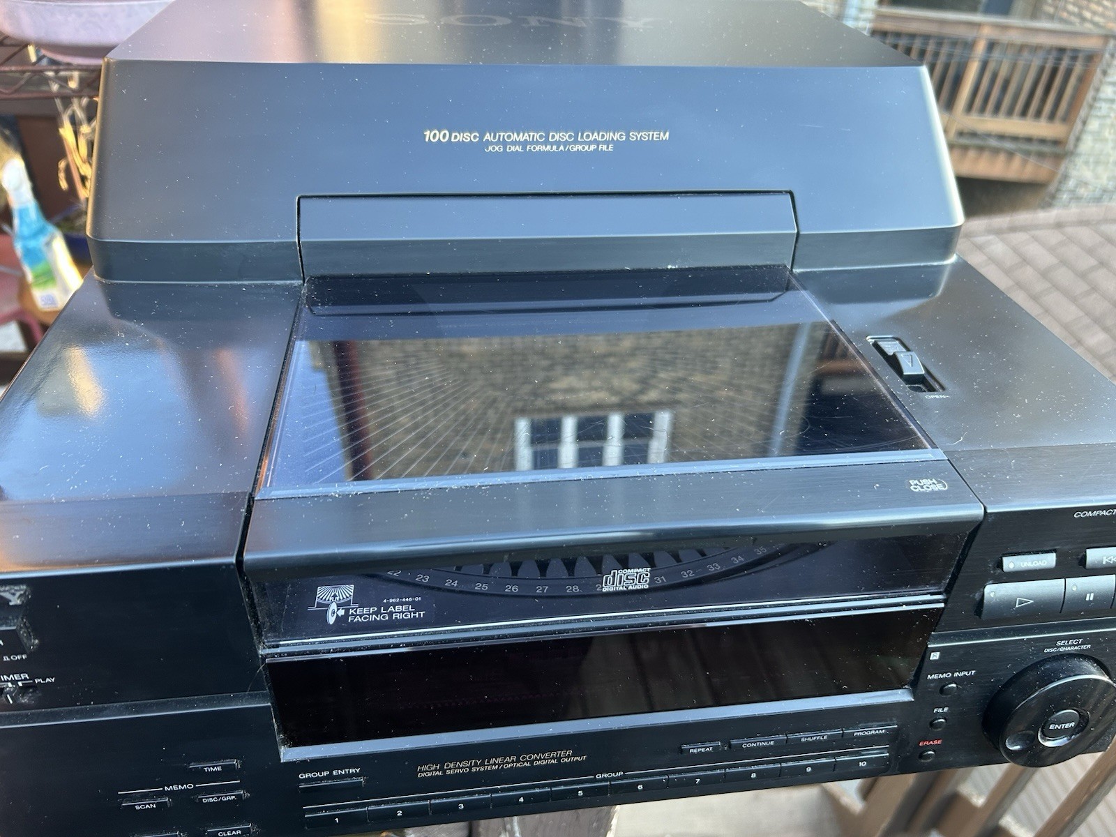 Sony 100 Disc CD Player Automatic Loading System CDP-CX151 Works Good. No Remote