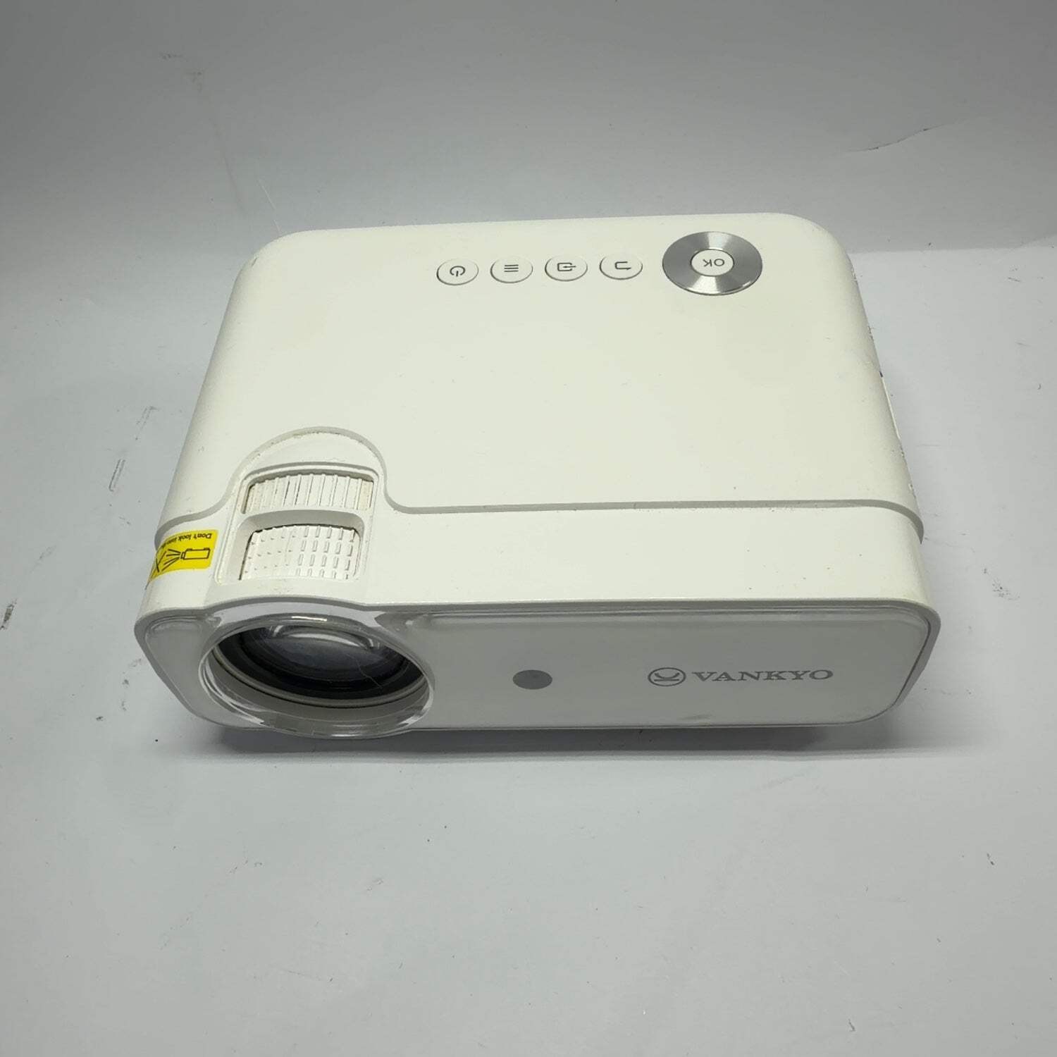 Vankyo LEISURE 430W 4,000 Lumens Home Theater Projector