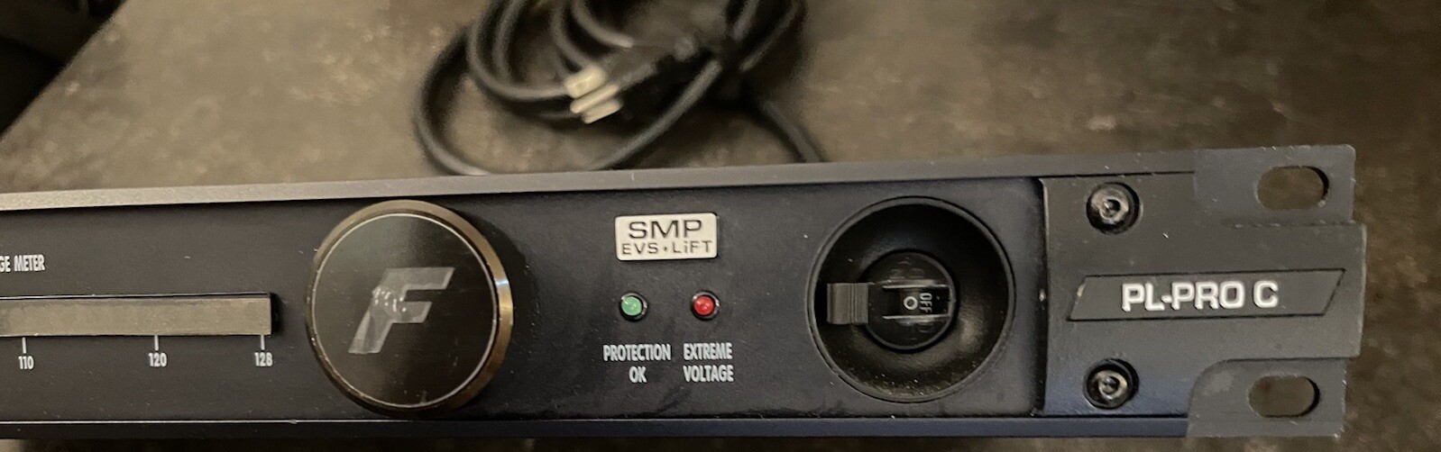 Furman PL-PRO C Power Conditioner w/ Voltmeter. Tested It.