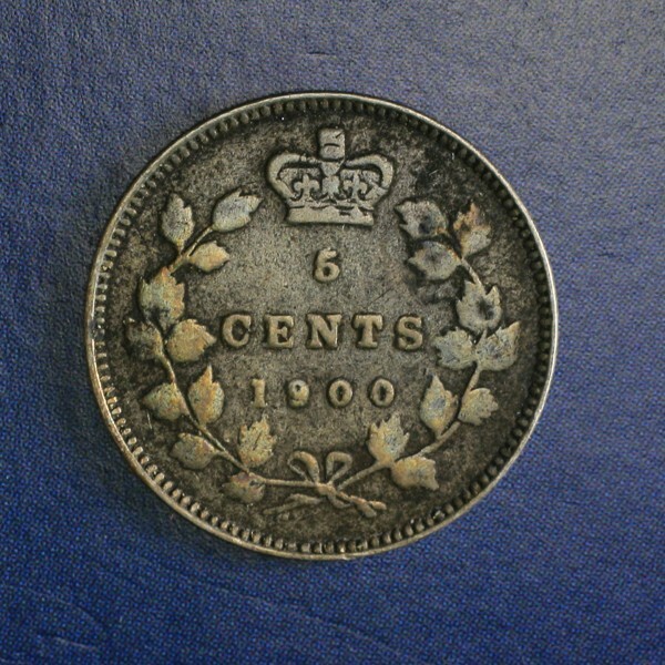 1900 Canadian 5 Cent Silver Small Date, Narrow 0's F