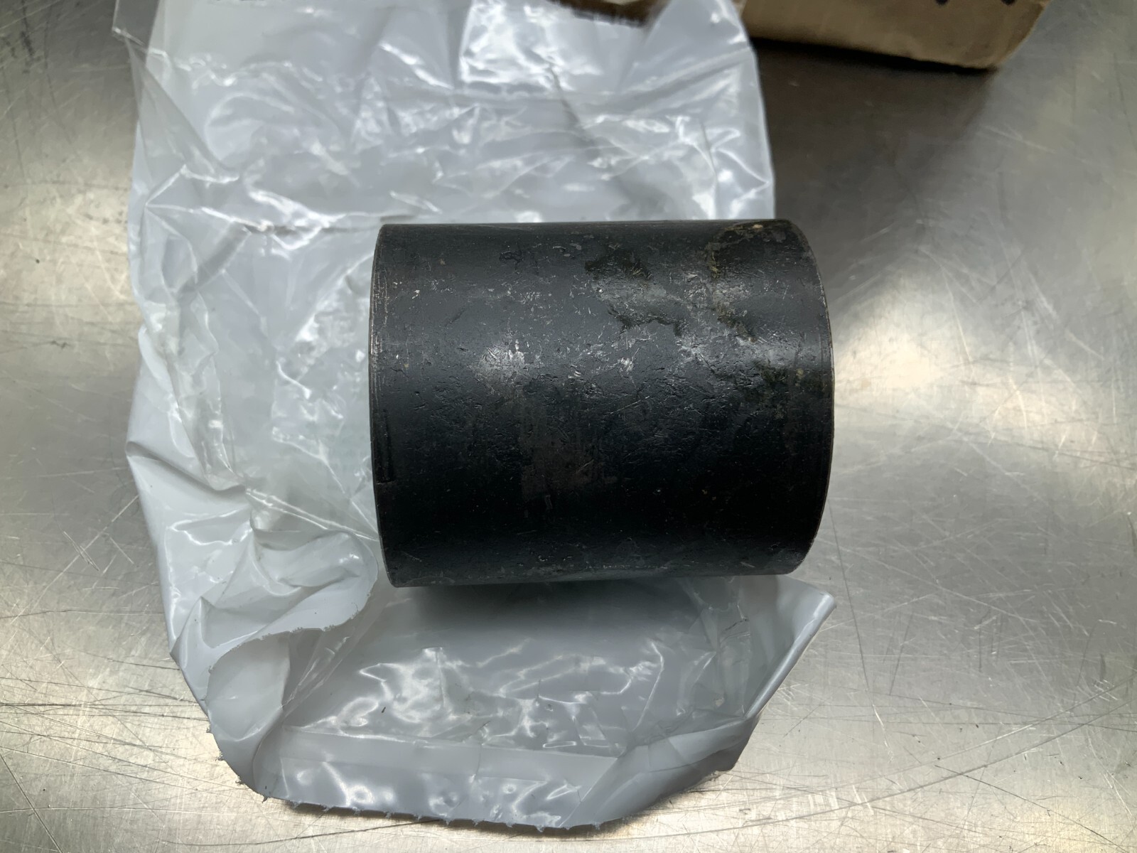 (14) 2KME2 Merchant Coupling Black 1-1/4" Female