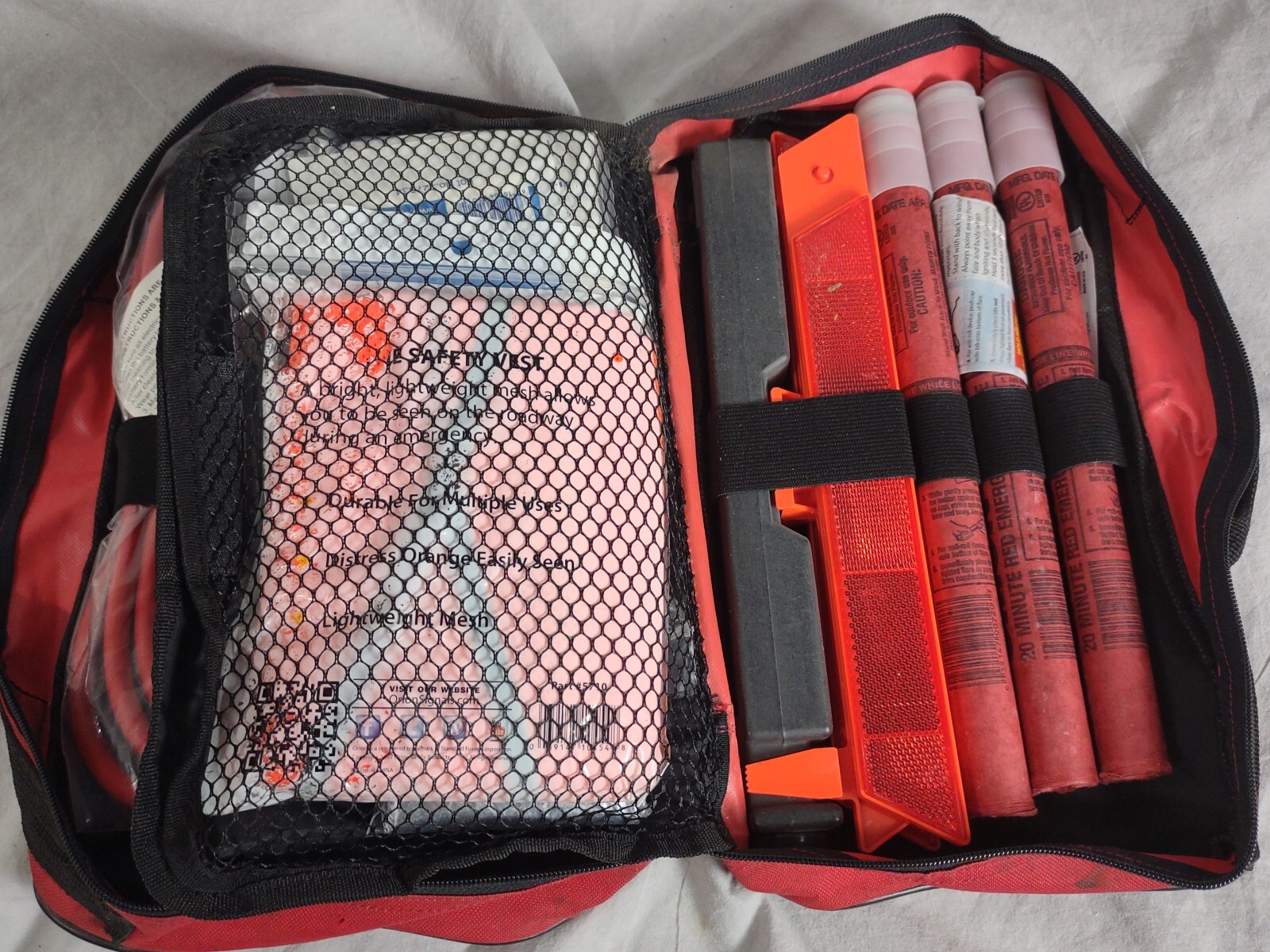 Orion Emergency Kit rode side (sts1)