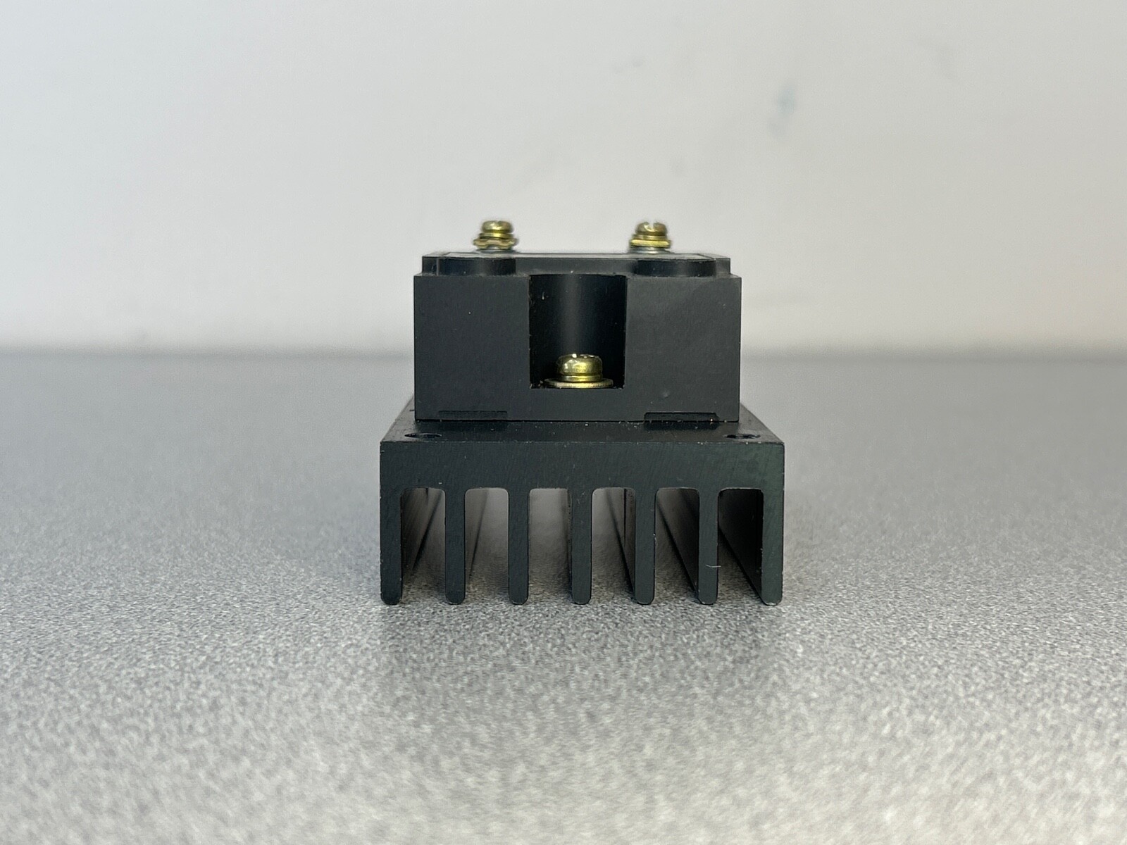 IR D2W-420AF 480VAC 20A Solid State Relay