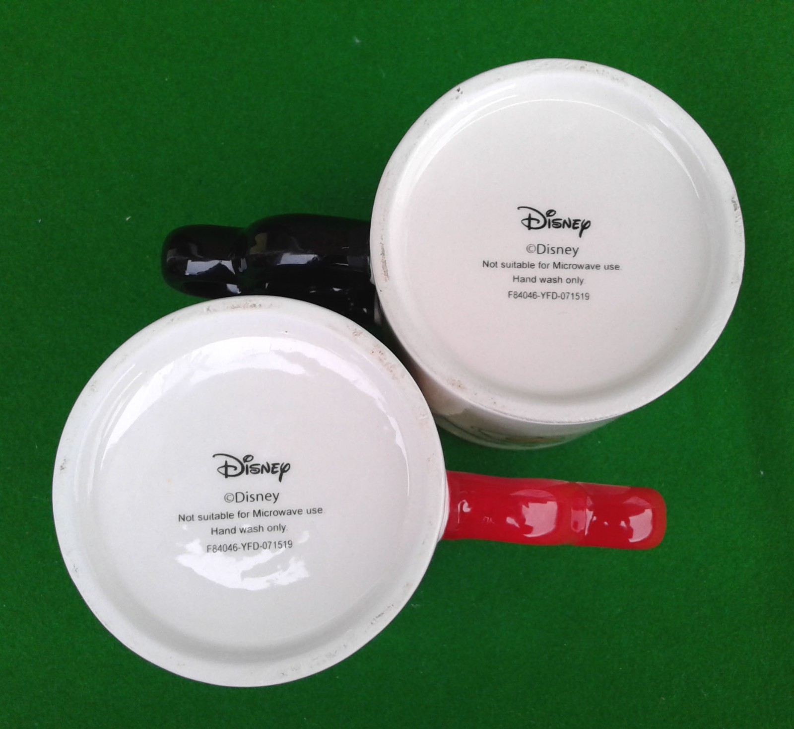 MICKEY AND MINNIE MOUSE MUGS - DISNEY.