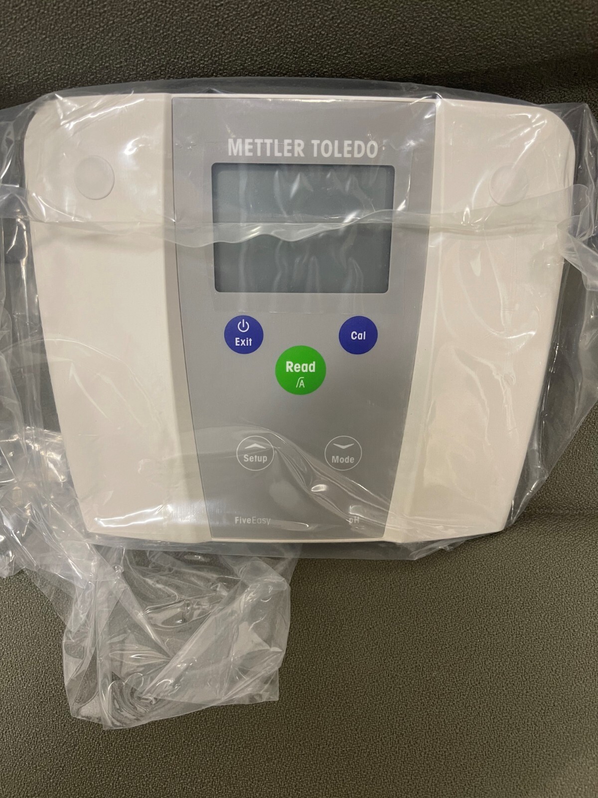 Mettler-Toledo® 51302910 | FE20 FiveEasy pH Benchtop Meter (Meter Only; Electrod