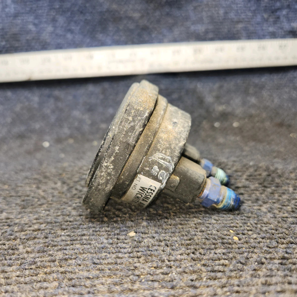 S1414-N1 | Standard Precision | cessna 150G | Suction Indicator