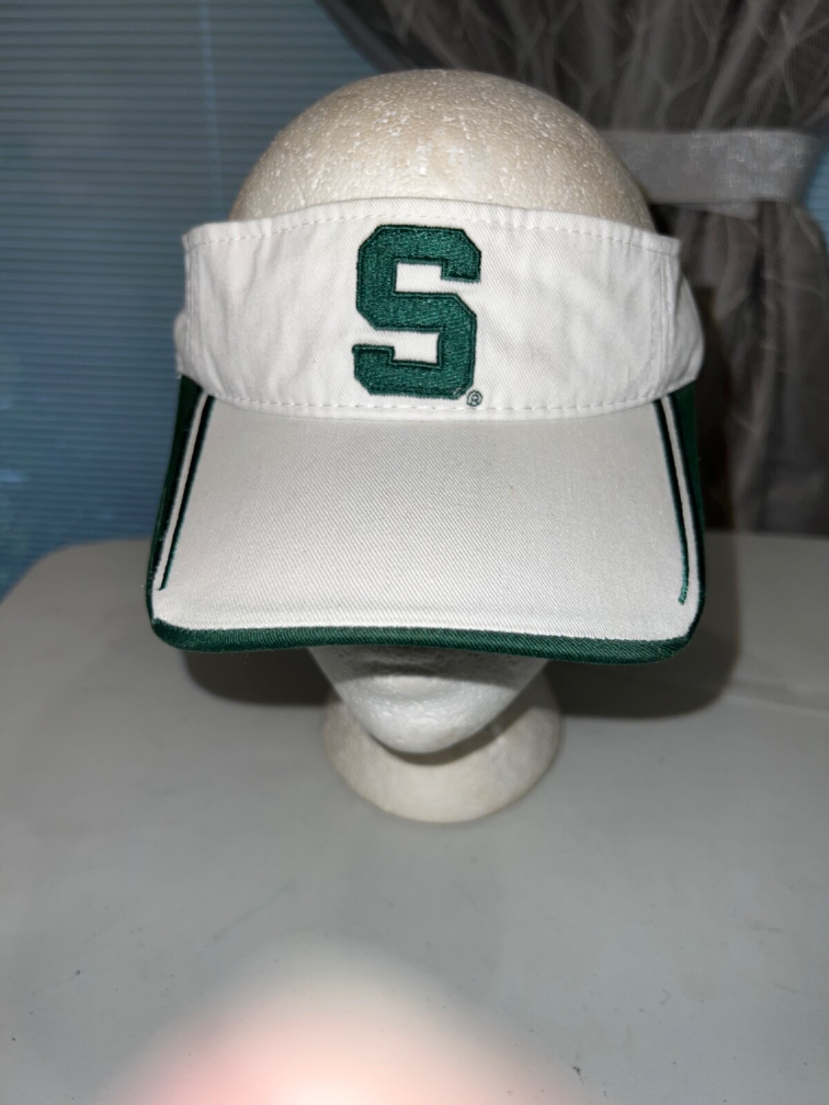 S for Spartans Michigan State White w Green Accents Vtg Visor w Strap Buckle VGC