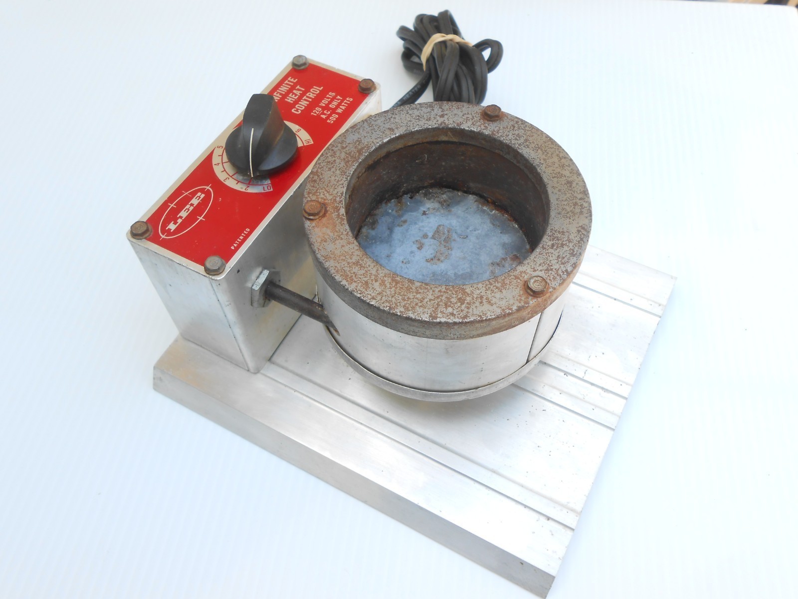 LEE PRECISION MELTER INFINITE HEAT CONTROL ELECTRIC METAL MELTER