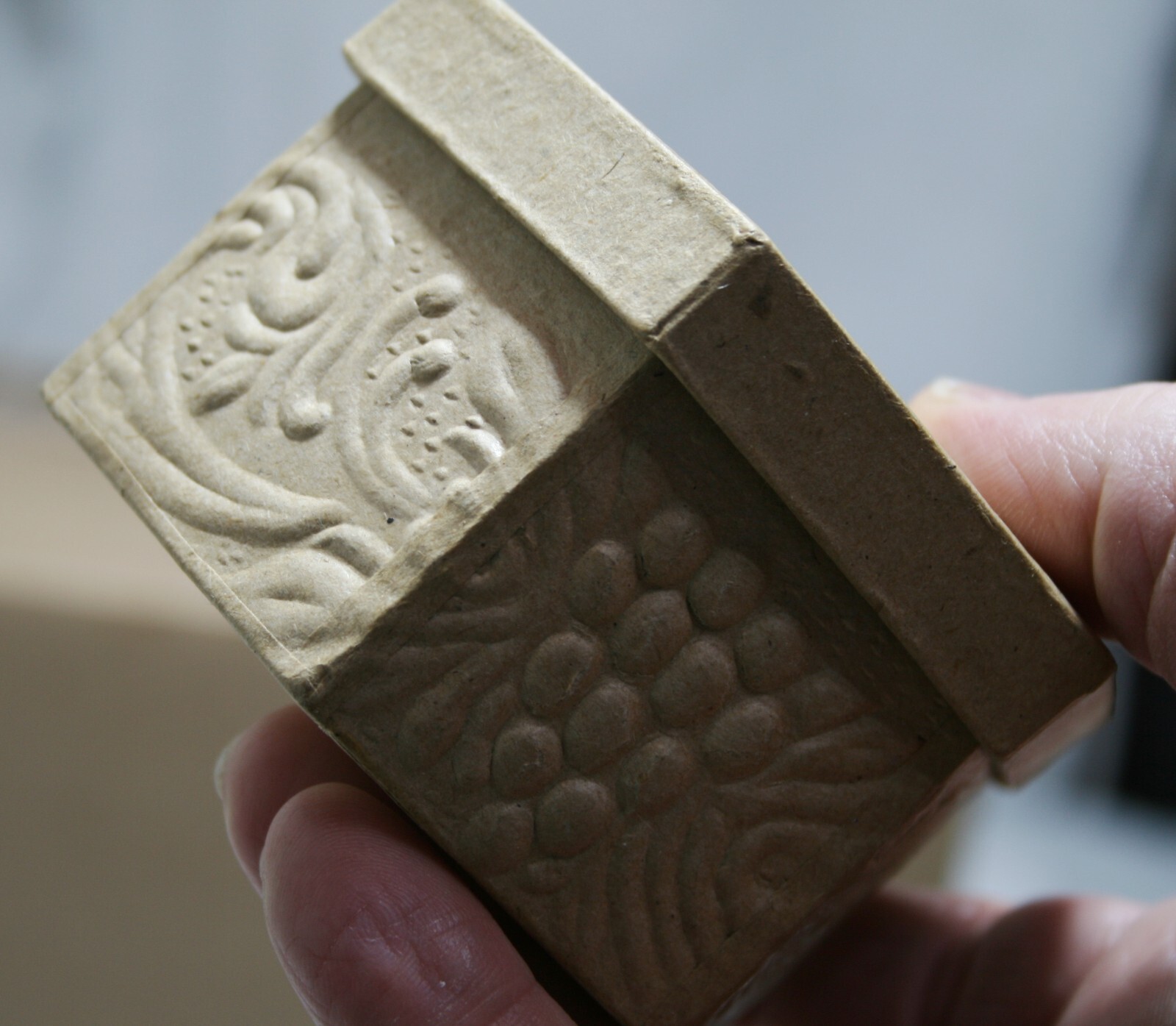 General Cardboard Trinket Box Leaves Grapes