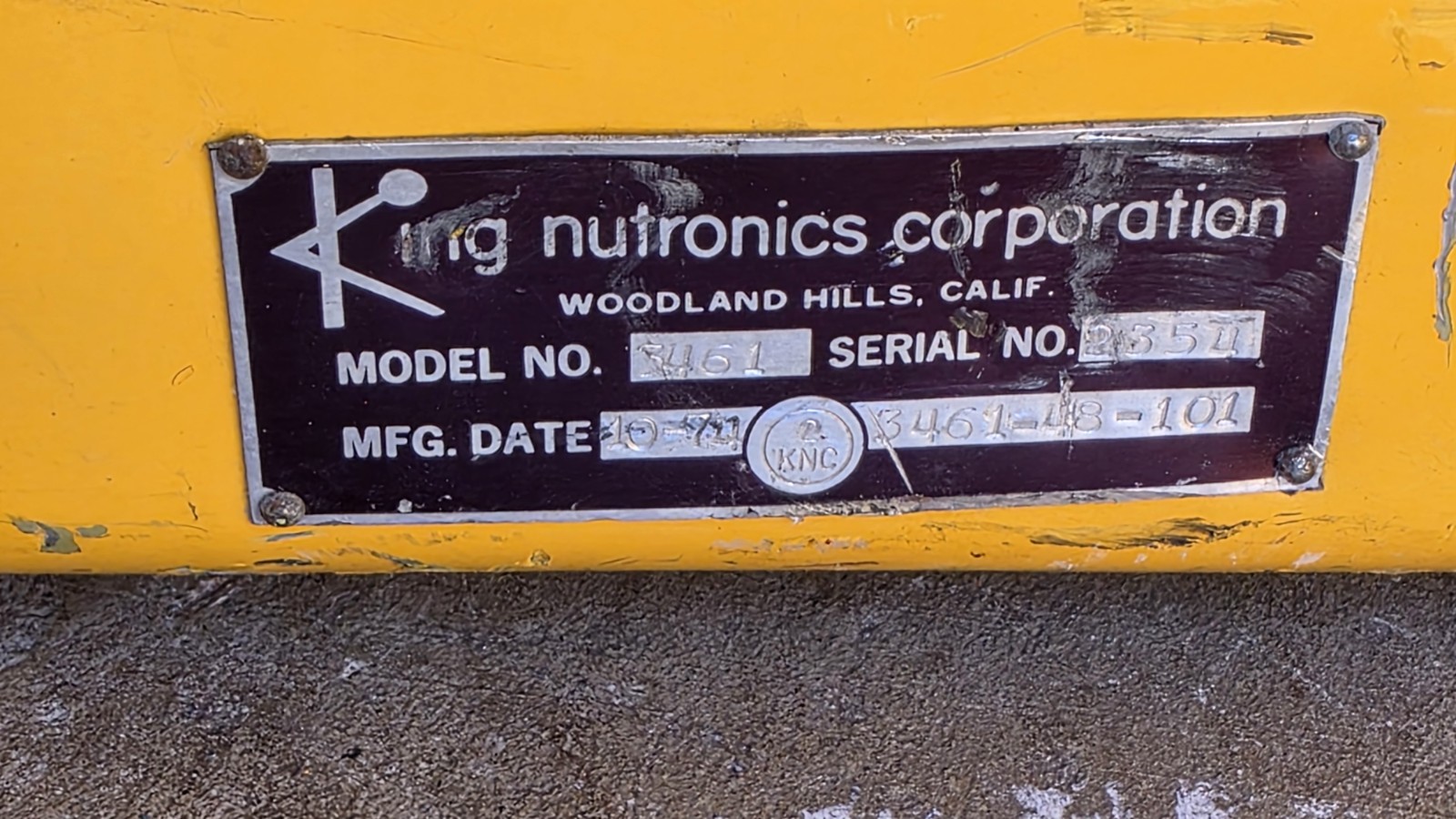King Nutronics - model 3461-48-101- Portable Pressure Calibration System