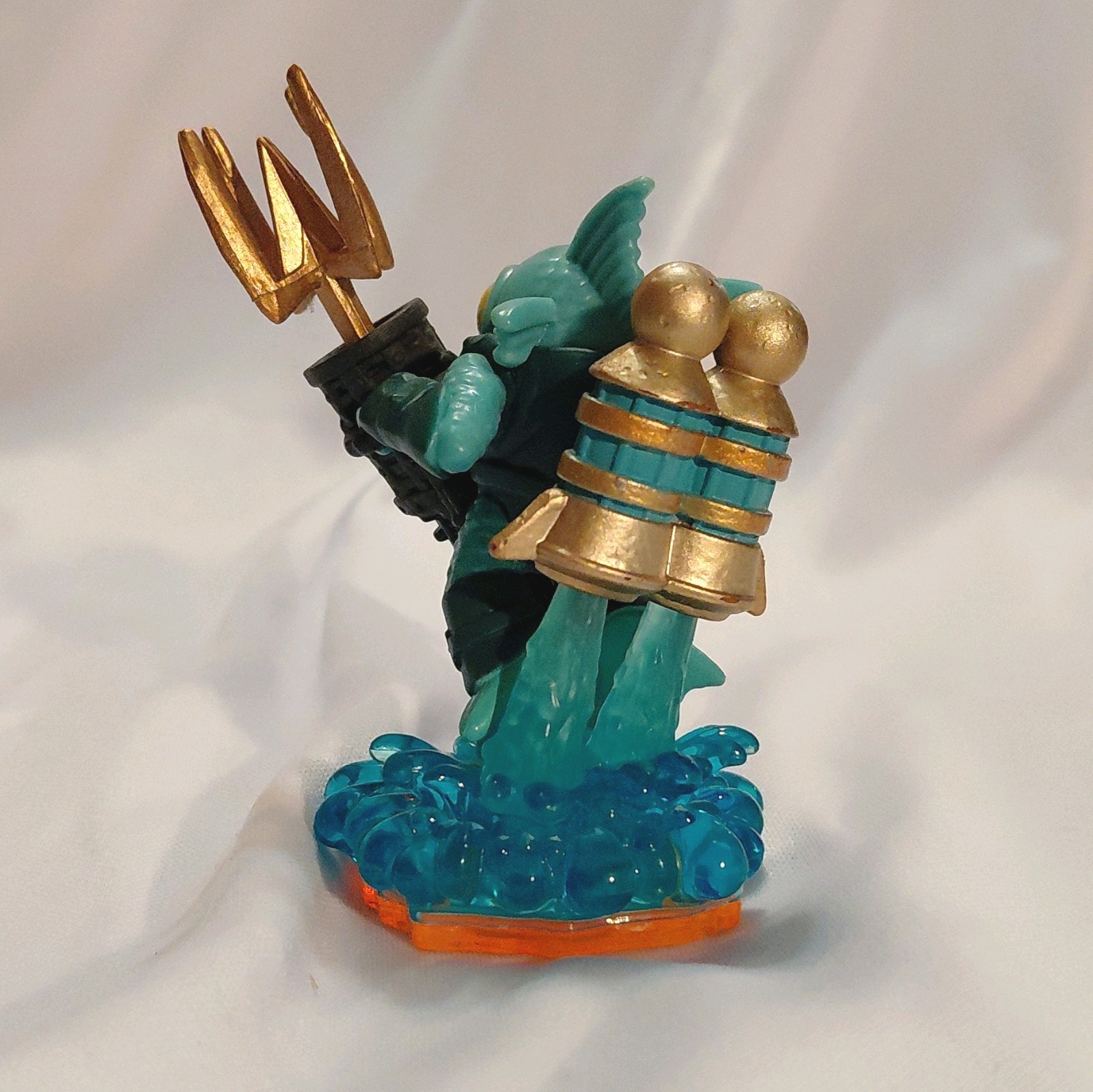 Skylanders Spyros Adventure - Gill Grunt w/ Trident
