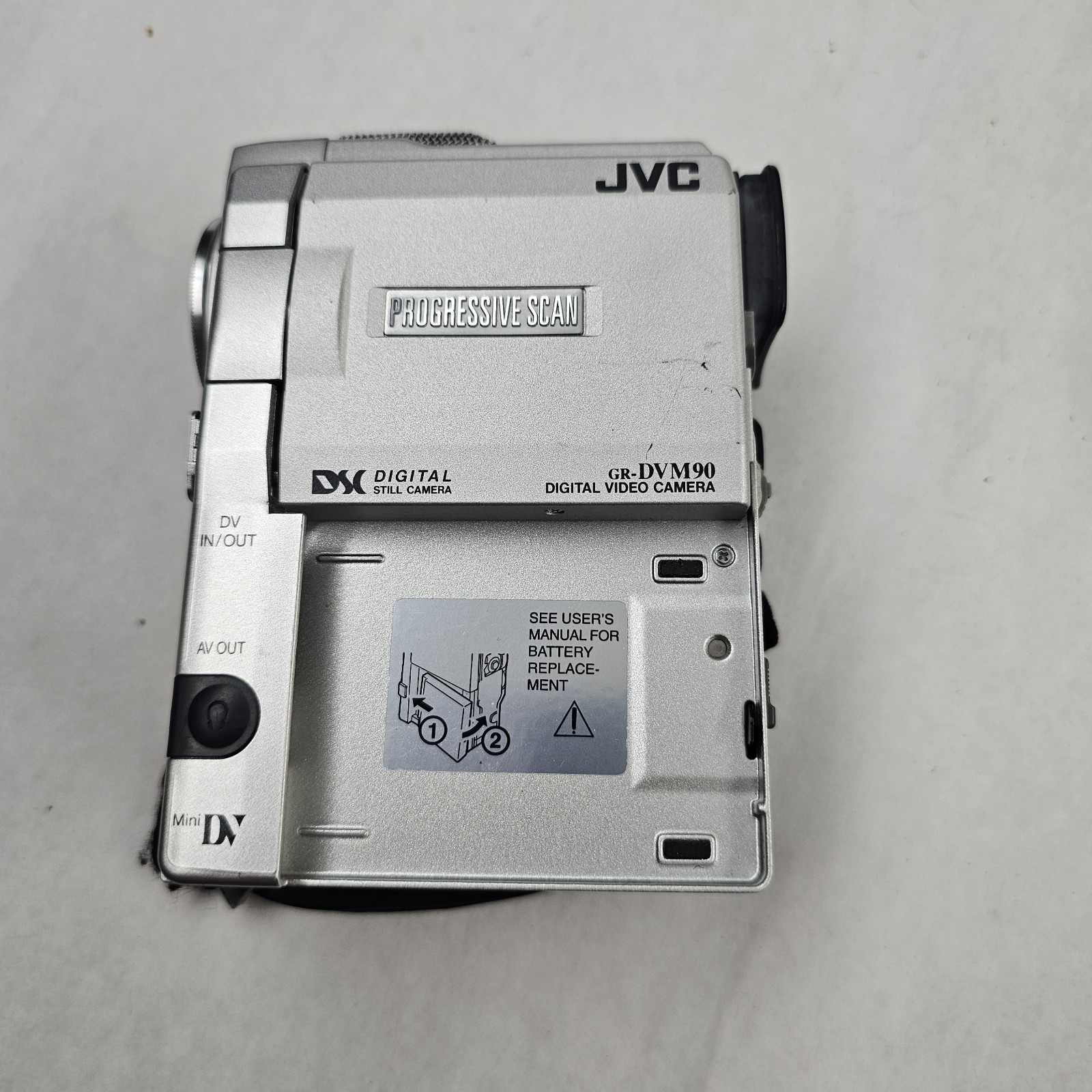 JVC Cr-dVM90 Hand Held Recorder Bundle
