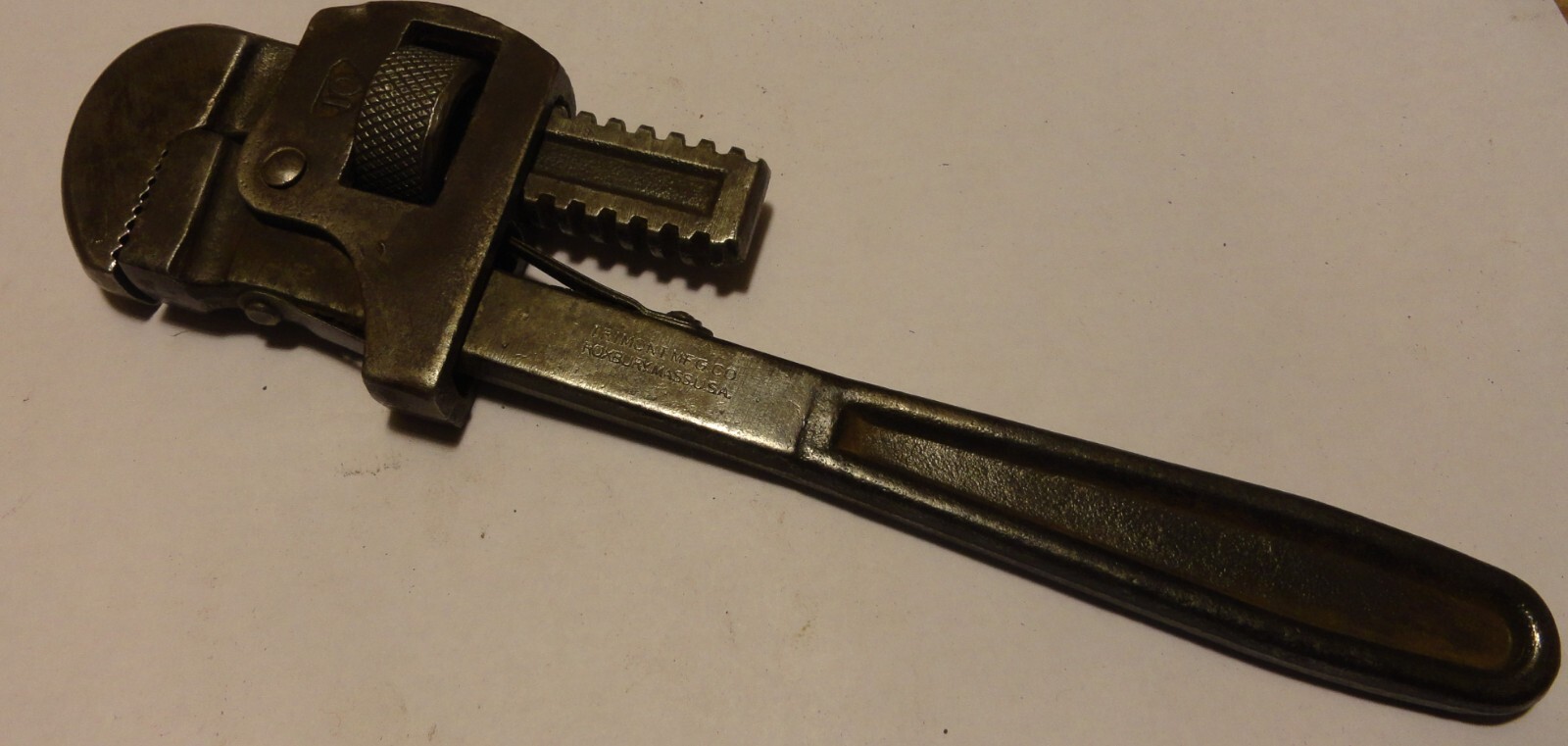 VINTAGE TRIMONT 10" PIPE WRENCH ROXBURY MASS. USA IN GREAT CONDITION FAST SHIP