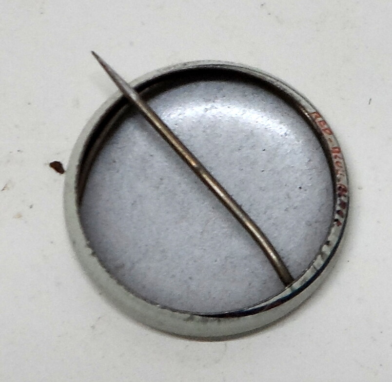 AMAZING SPIDERMAN 1970'S PINBACK BUTTON