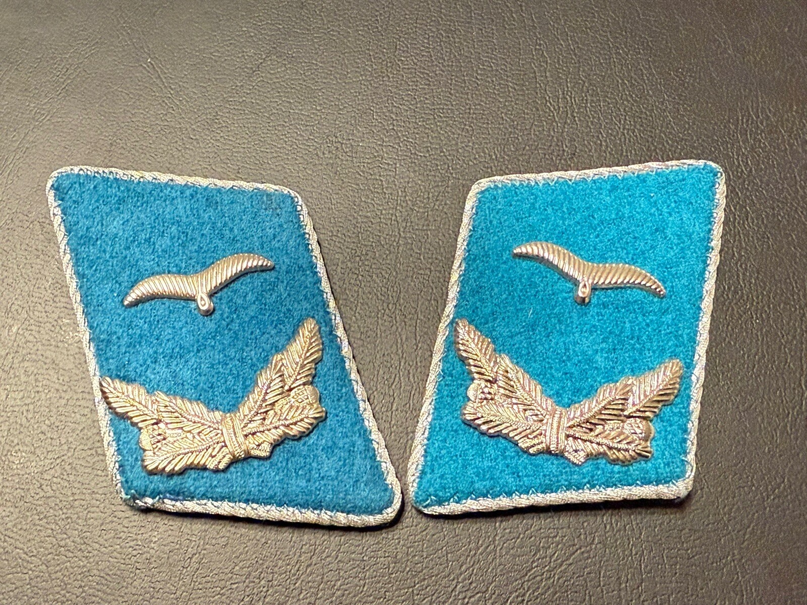 East German Luftwaffe Junior Officer Pilot Collar Tabs (NOS)