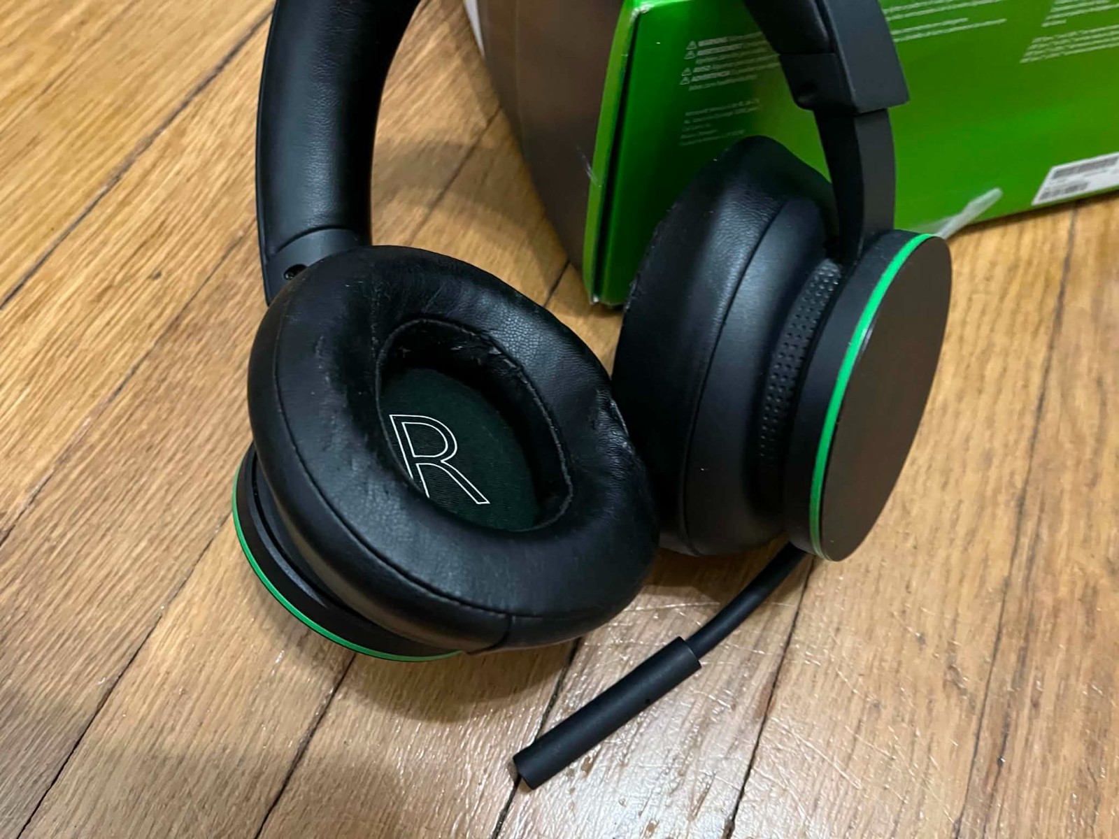 Xbox & Windows Wireless Headset Pre-owned | TESTED