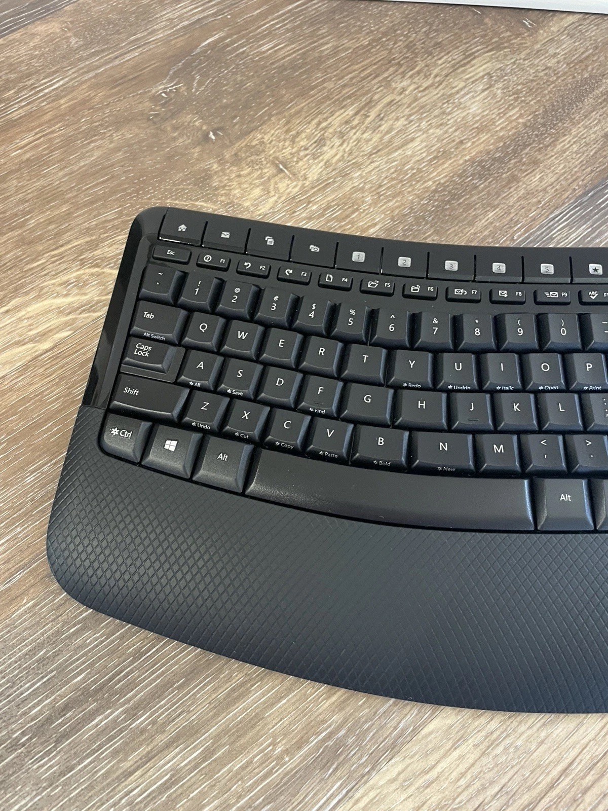 NO DONGLE Microsoft Windows Wireless Comfort 5050 Desktop Keyboard Mouse - READ