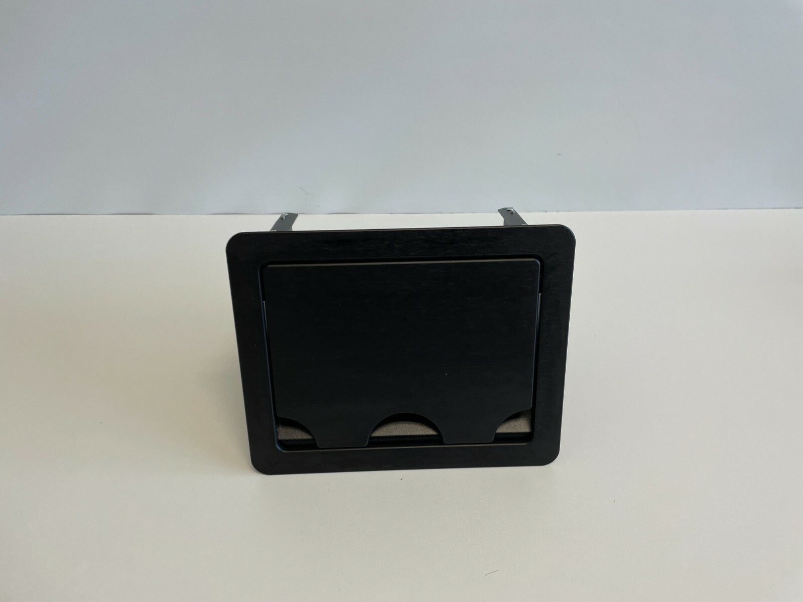 Extron Electronics Cable Cubby 800