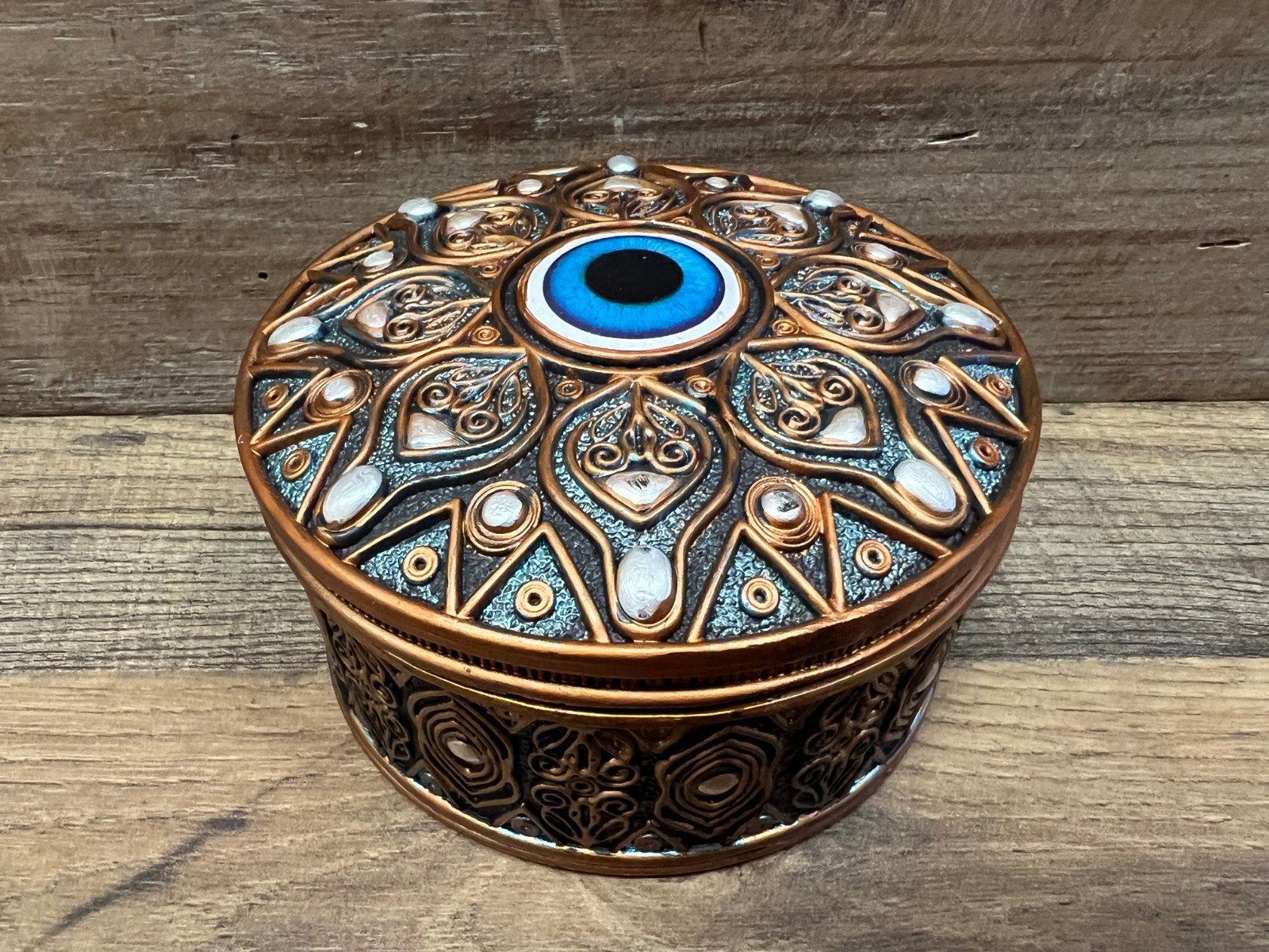 Eyeball Resin Trinket Box 4.5" x 3"
