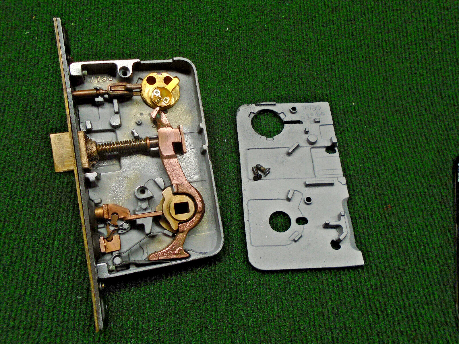 ONE YALE # 7790 REMANUFACTURED MORTISE LOCK w/LOCK CYLINDER & KEYS - NICE(11951)