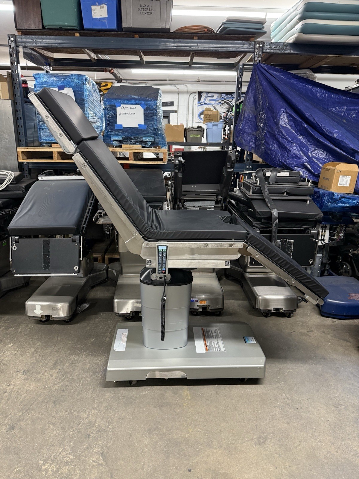 STERIS 4085 SURGERY TABLE