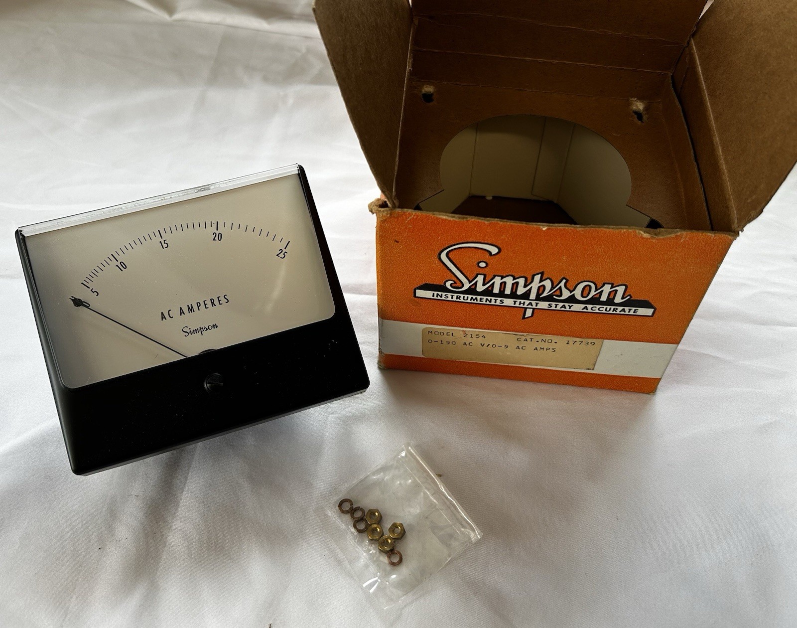Simpson Model 1257 0-25 AC Amperes Panel Mount Meter / NOS