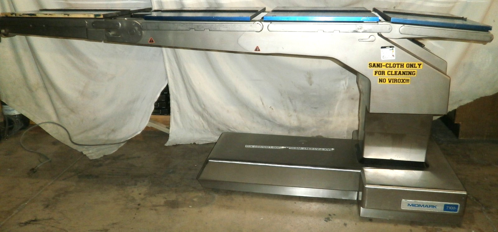Midmark 7100 Surgical Table Max Weight 500 lbs