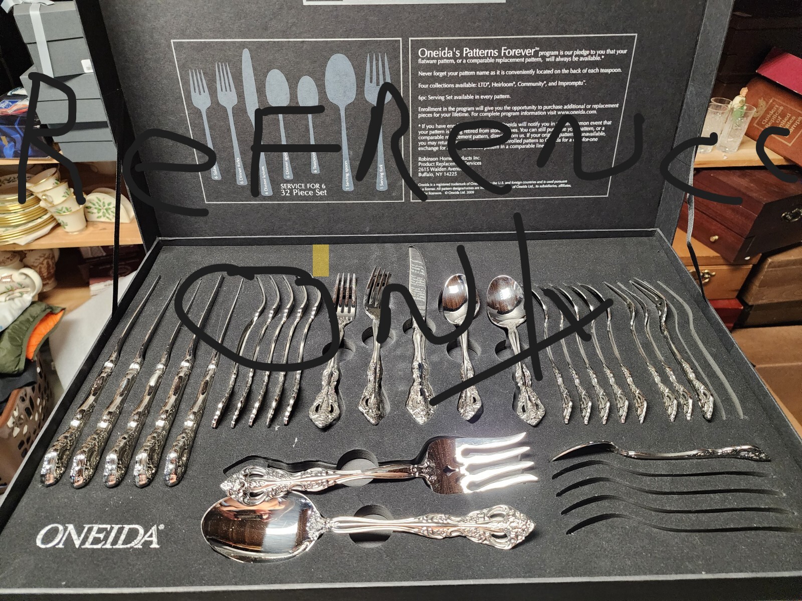 ONEIDA MICHELANGELO Meat Fork
