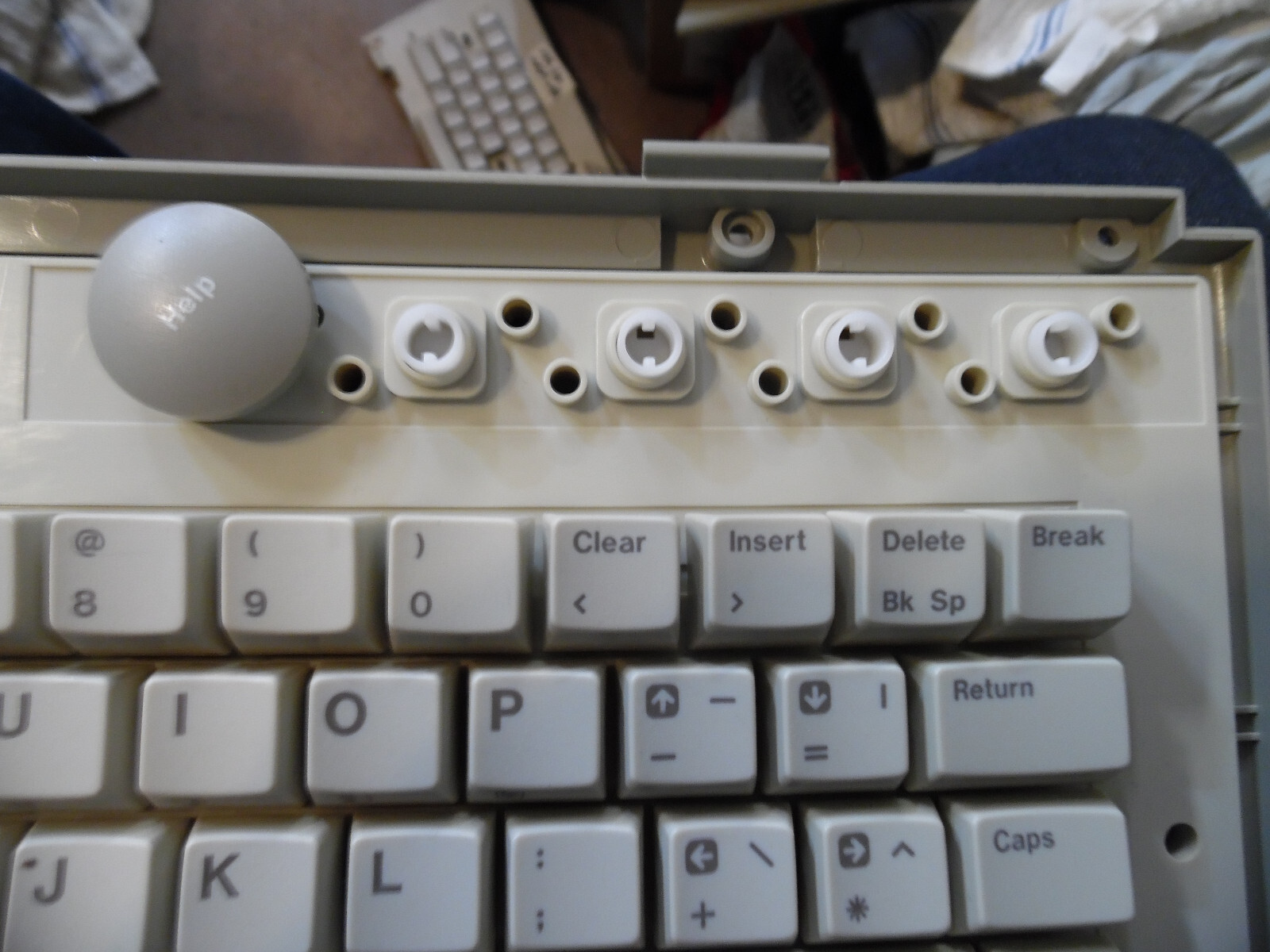 ATARI XEGM KEYBOARD with Case and cable Computer New