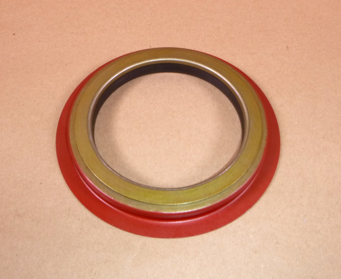 FMTV LMTV MTV INNER WHEEL BEARING HUB SEAL  A-1205-R-2254, 5330-01-360-5252