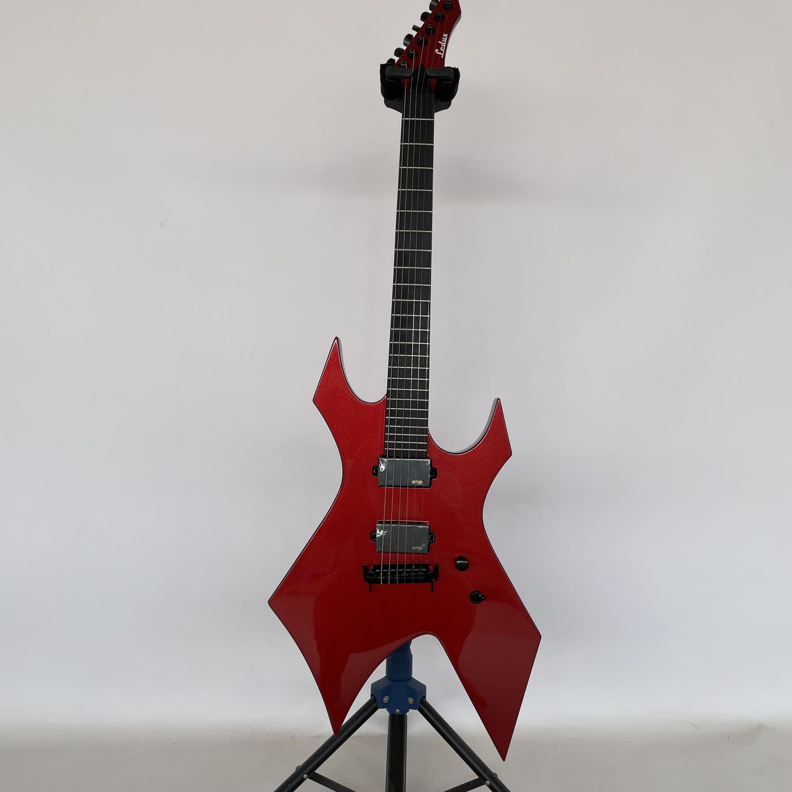 Ledux Solid Body Electric Guitar Rounded Fret Fixed Bridge Red top black binding