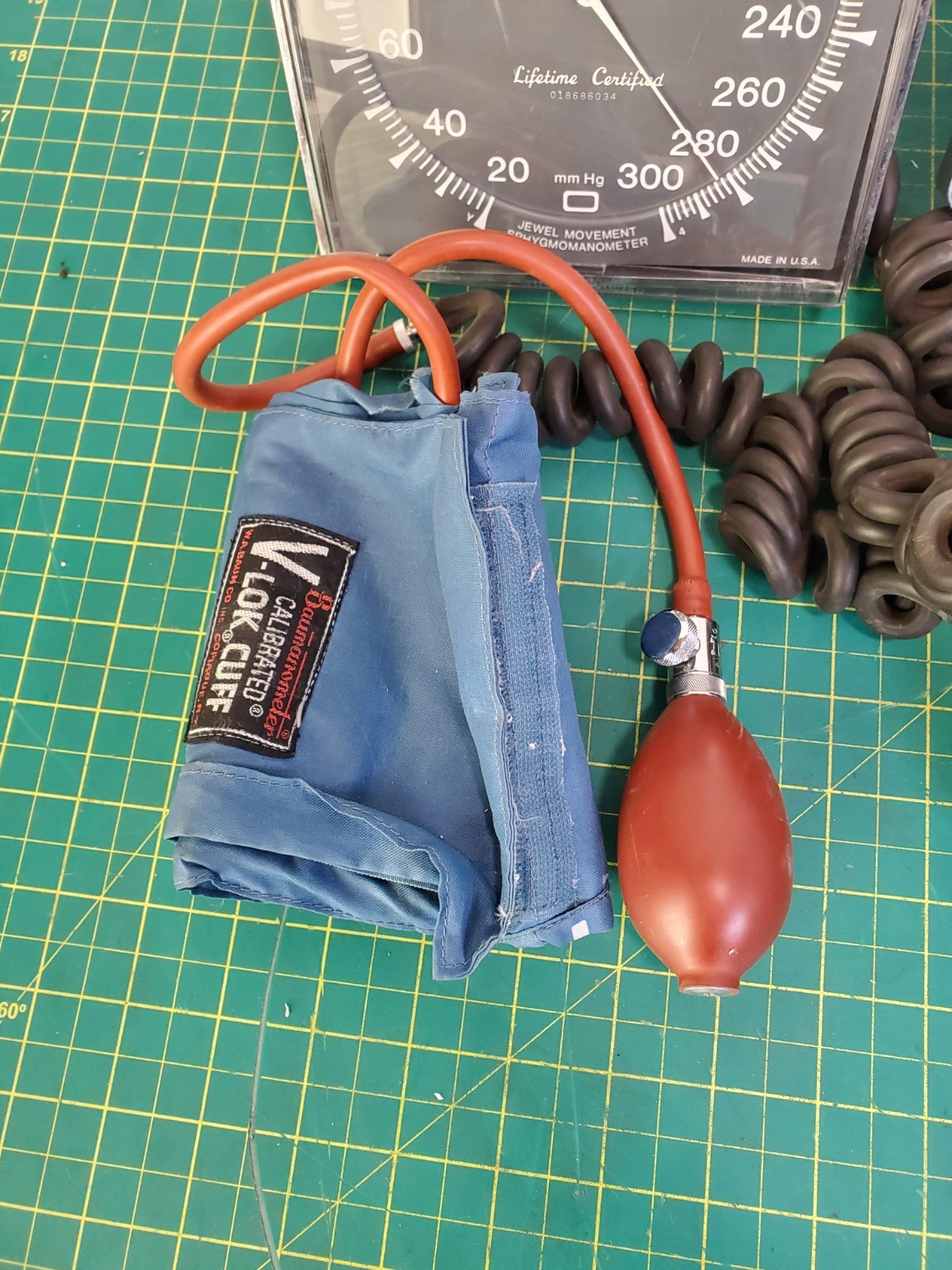 Tycos Sphygmomanometer W/Cuff x 3 Units