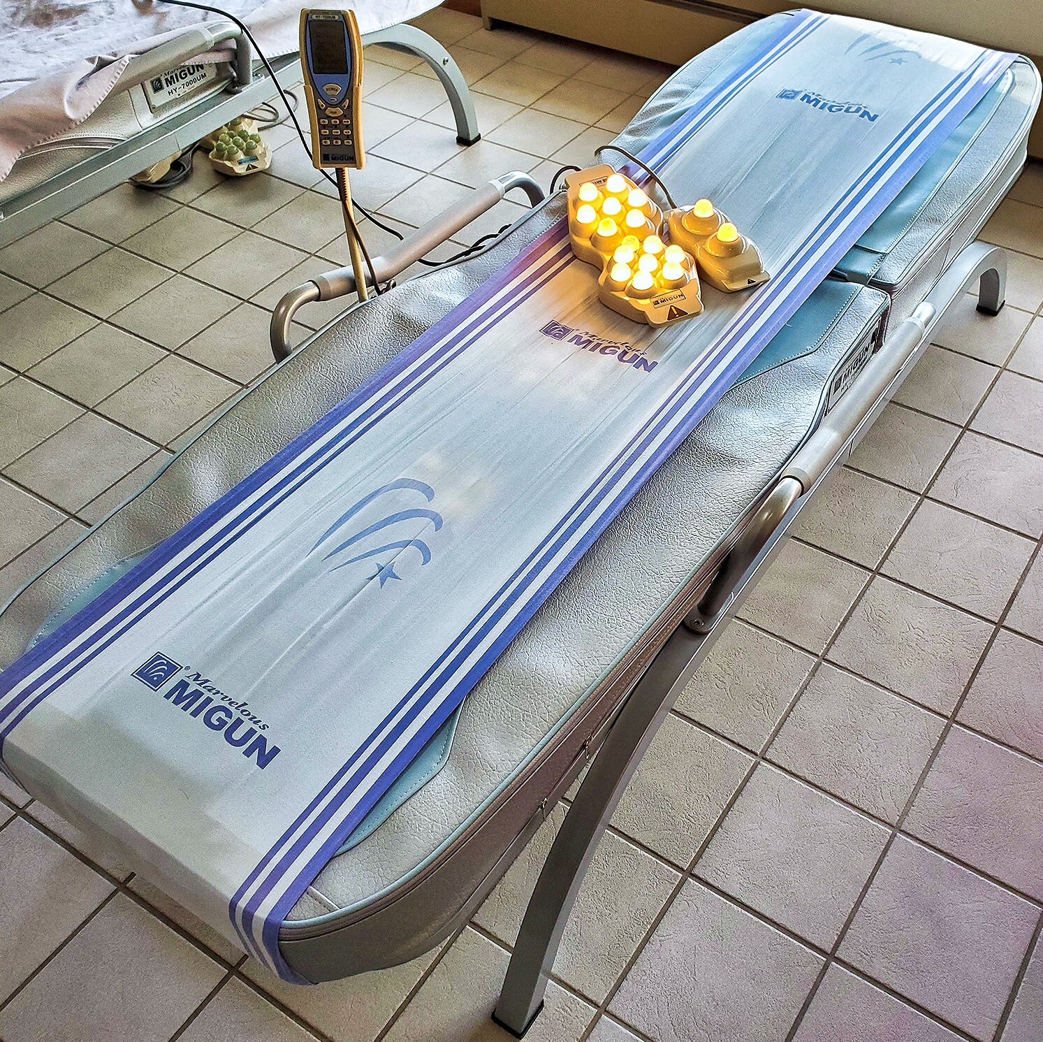 Migun 7000UM Thermal Massage Bed