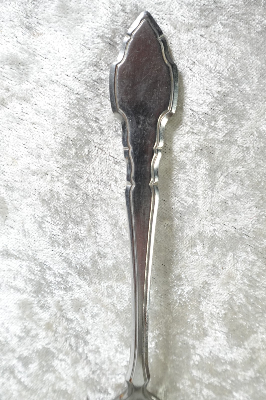 14 Pcs Silhouette Pattern Flatware By International Stainless Satin Handle