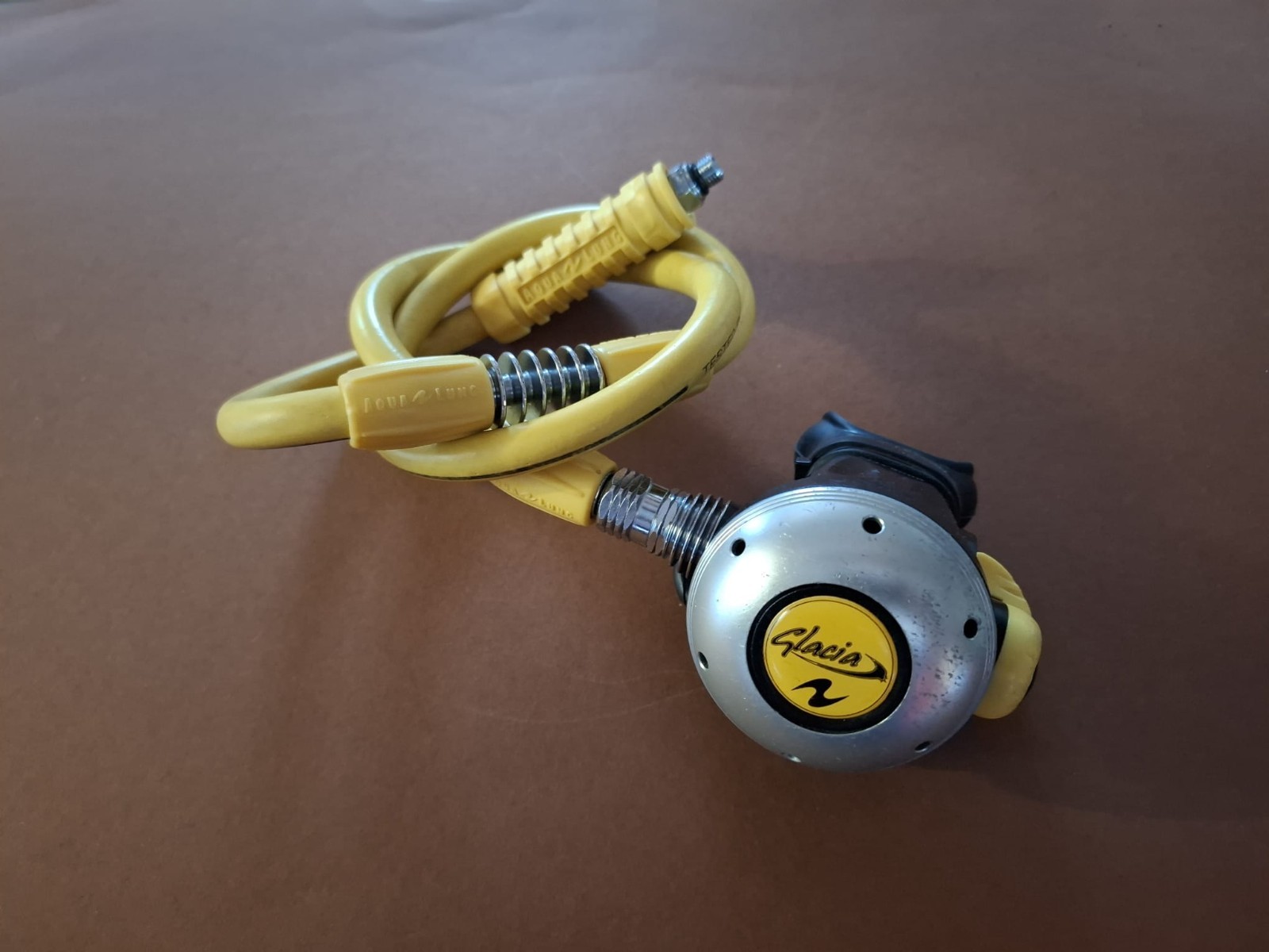 AQUALUNG GLACIA Octopus 2nd Stage Scuba Regulator Cold Water Ice Diving